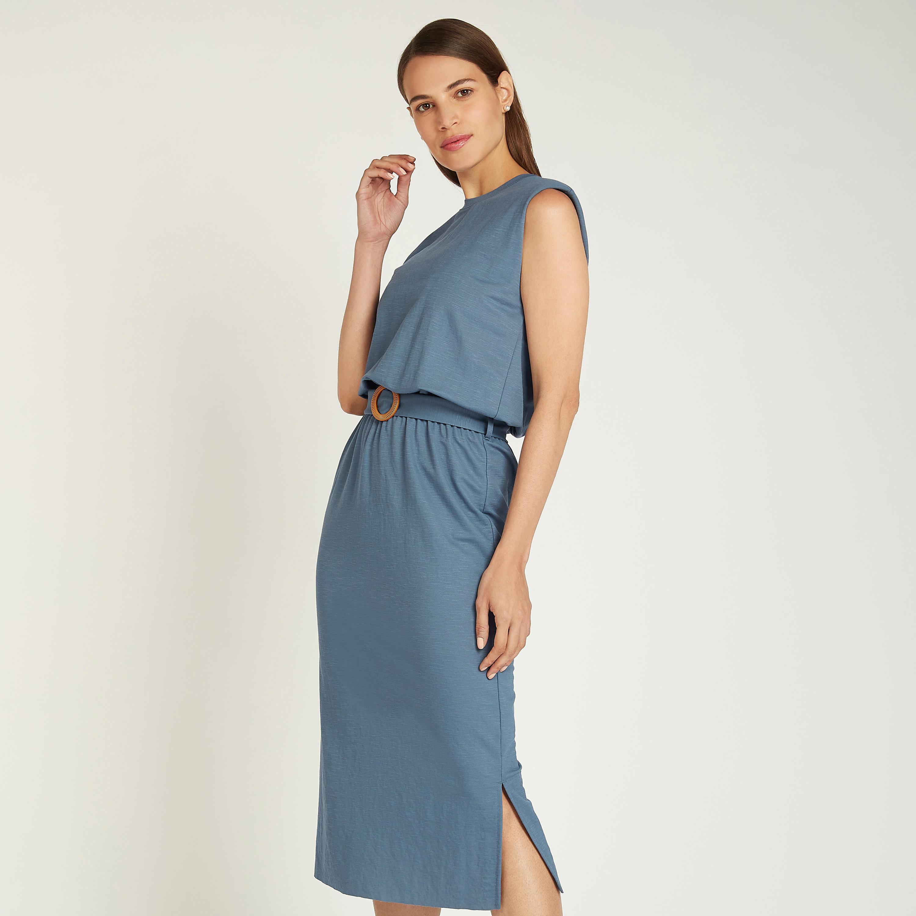 فستان سادة بقصة سليم ميدي بياقة ضيقة وفتحتة جانبية-women-clothing-dresses-image-1