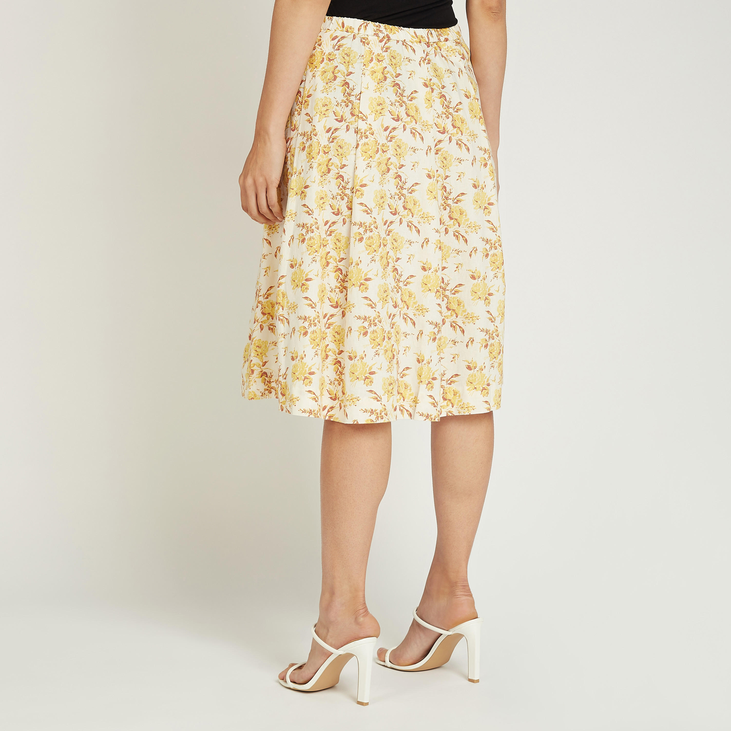 تنورة إيه لاين متوسطة الطول بخصر مطّاطي وطبعات زهرية-women-clothing-bottoms-skirts-image-4
