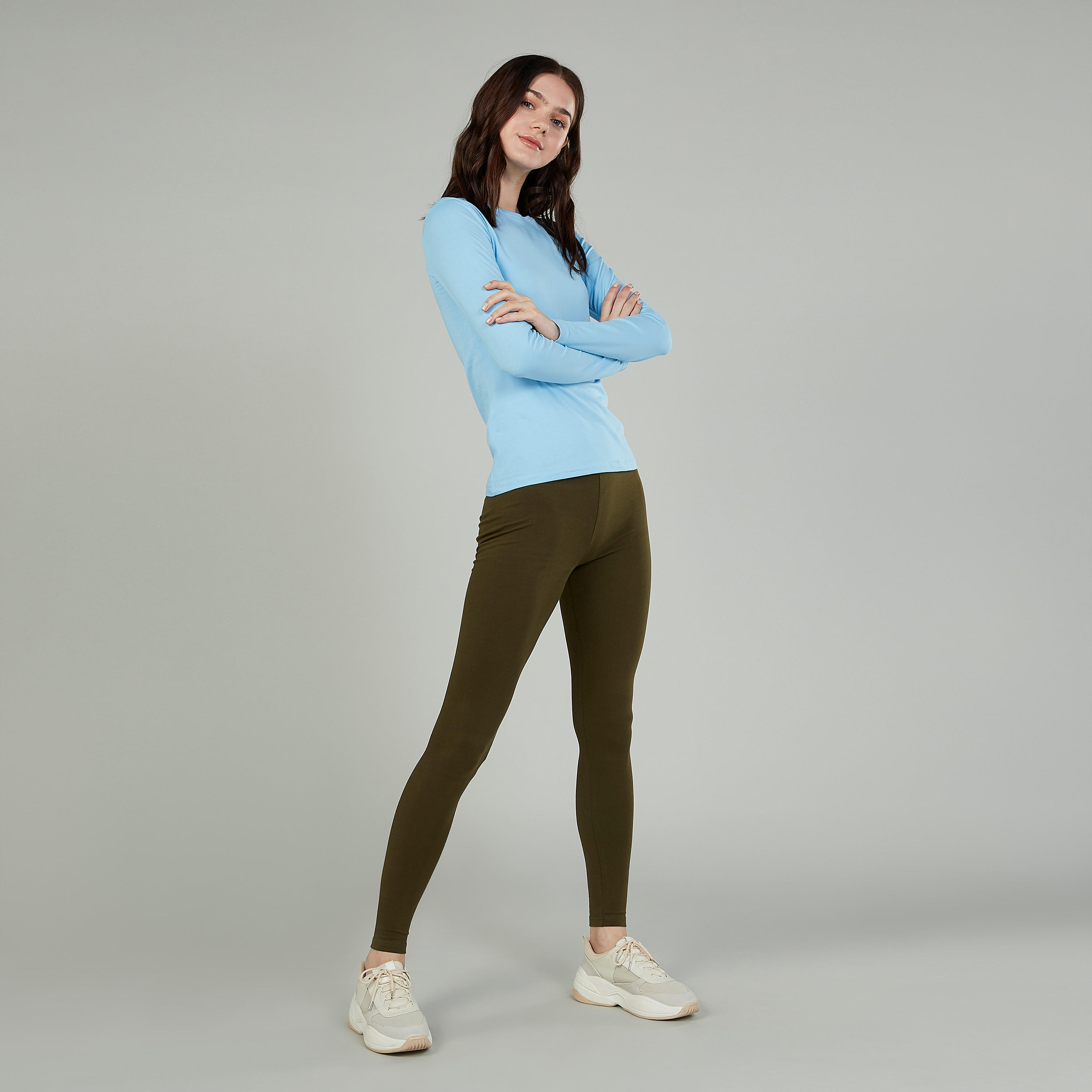 بنطلون ليقنز سادة بخصر مطّاطي-women-clothing-bottoms-leggings-image-4