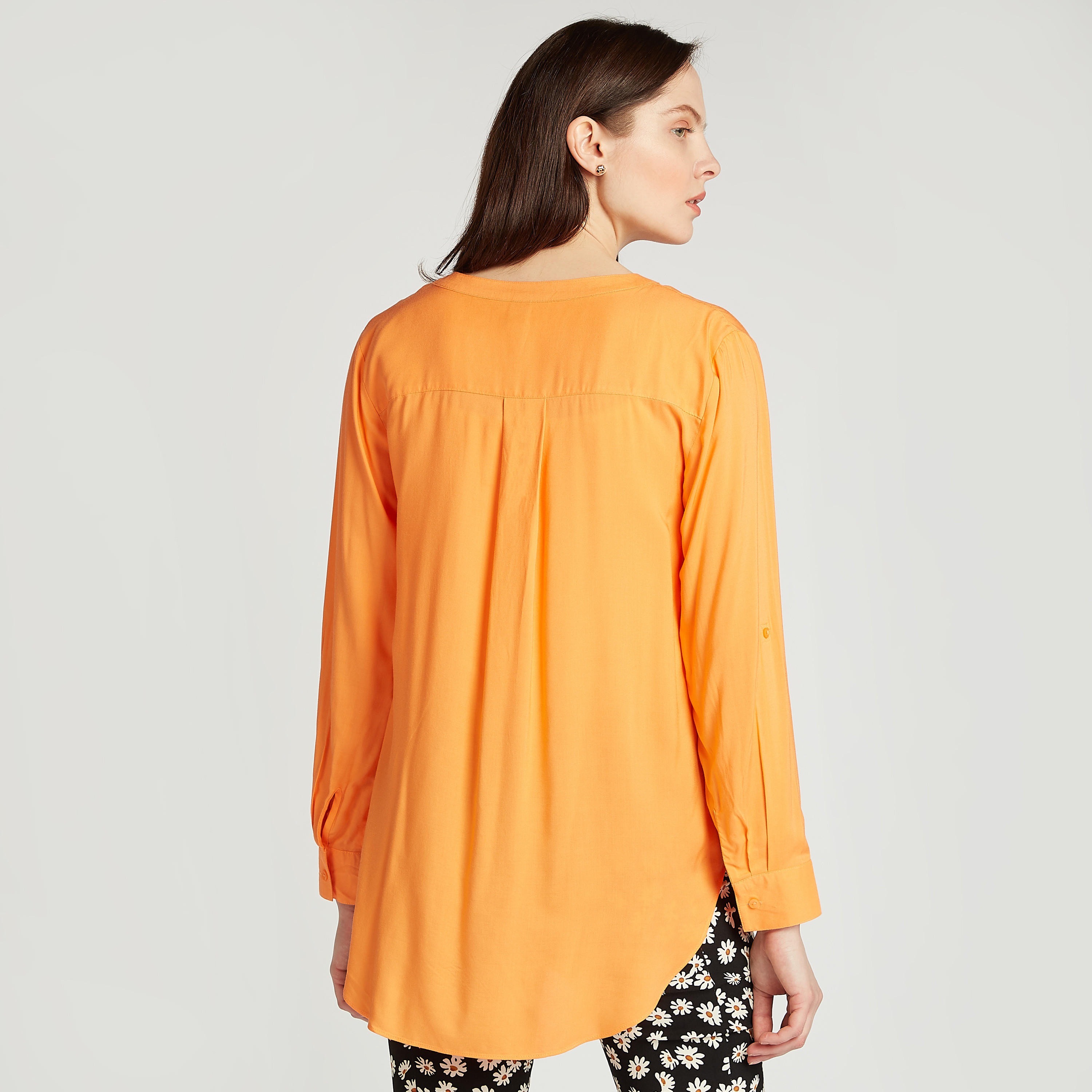 بلوزة سادة بأكمام طويلة وأطراف غير مستوية-women-clothing-shirtsandblouses-blouses-image-4