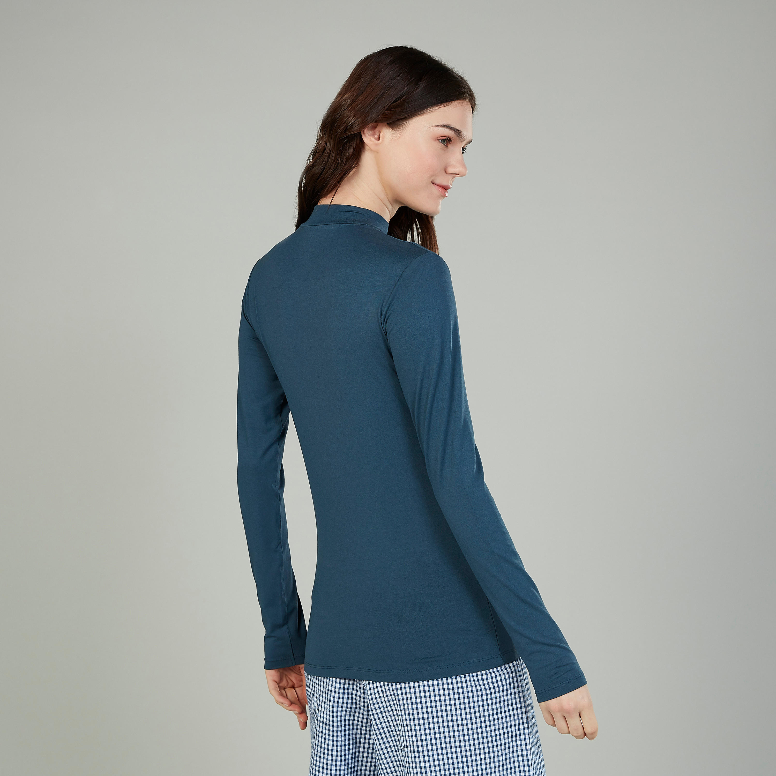 تيشيرت سادة بياقة عالية وأكمام طويلة-women-clothing-tshirts-image-1