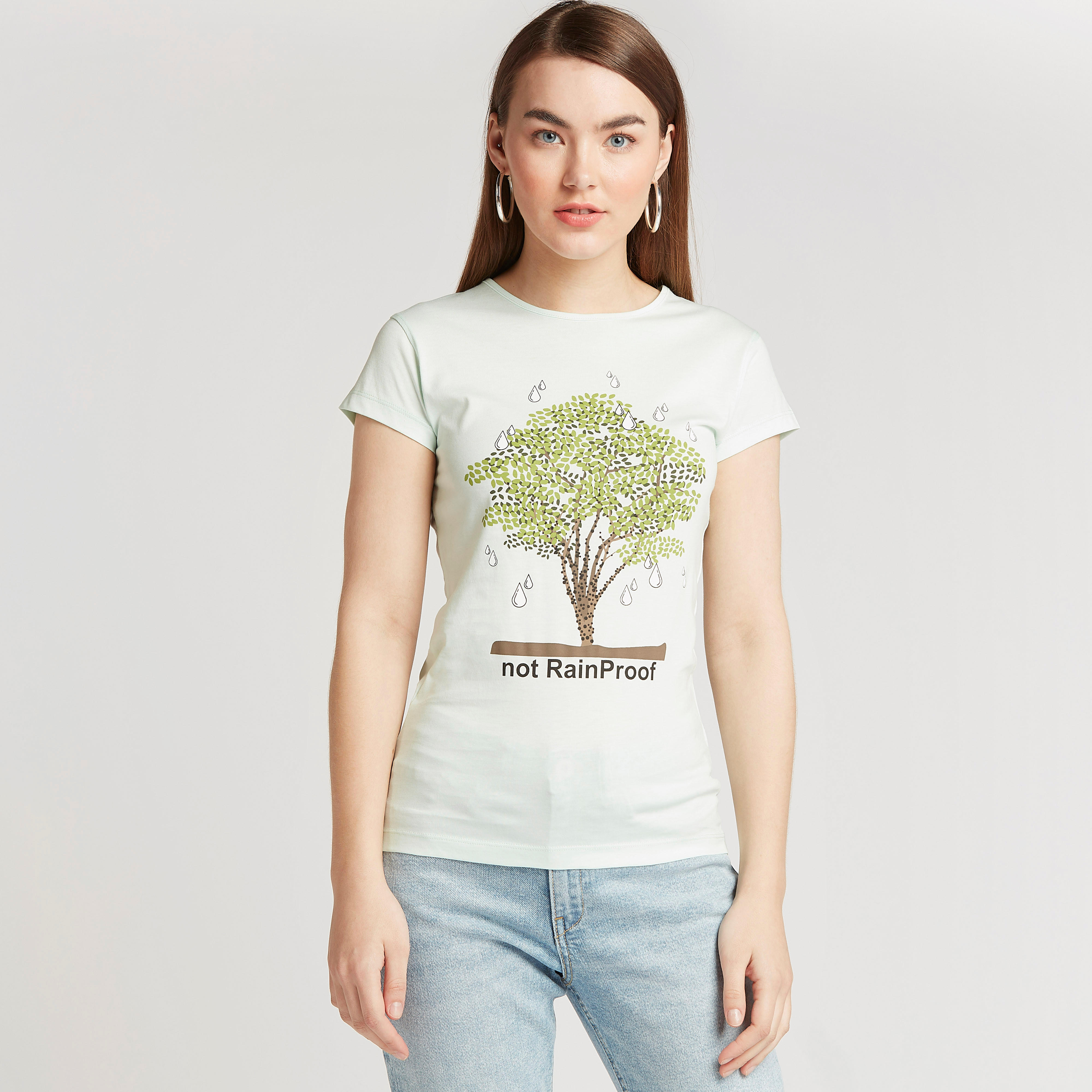 تيشيرت سليم بياقة ضيقة وأكمام كاب وطبعات جرافيك-women-clothing-tshirts-image-1