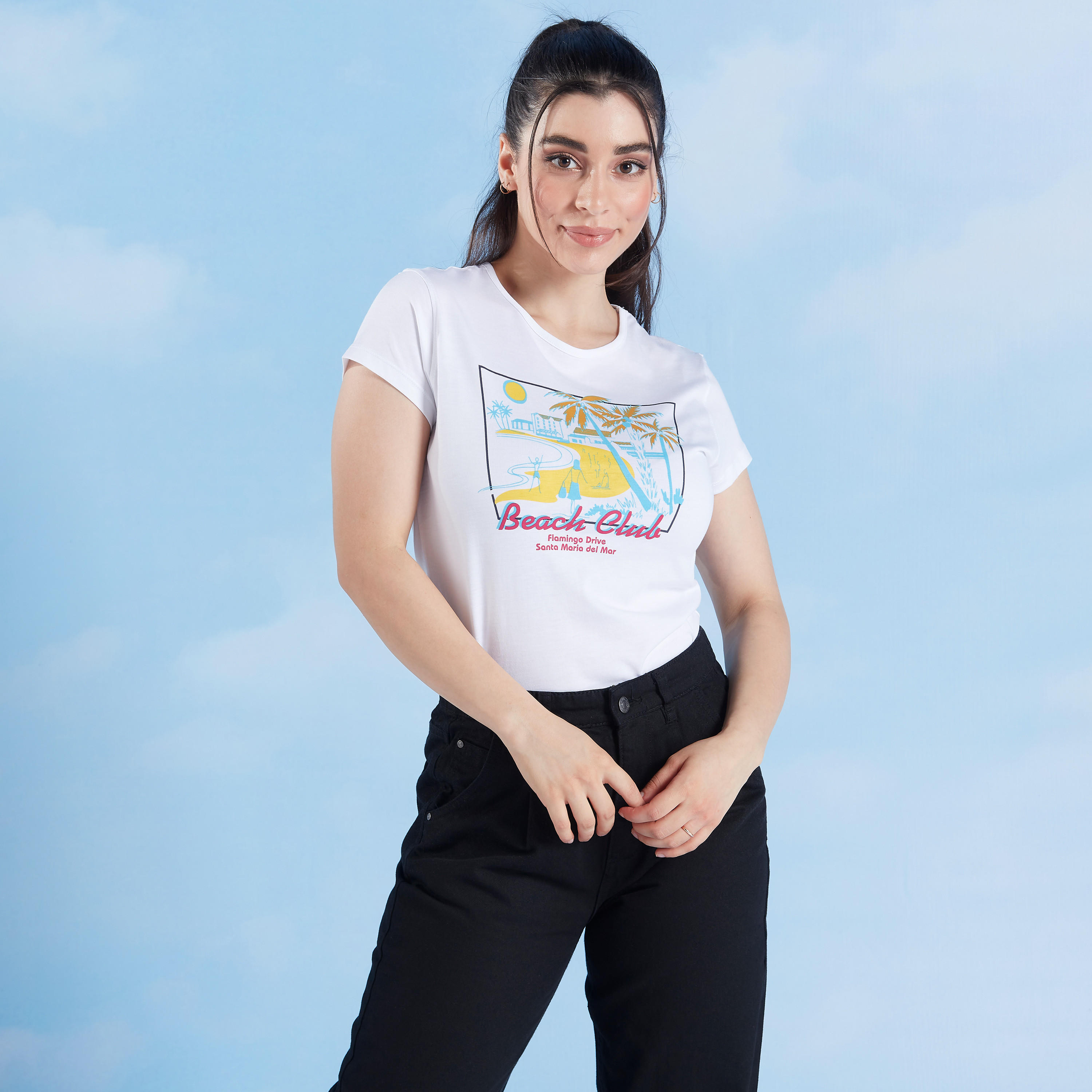 تيشيرت مستدام سليم فيت بياقة ضيّقة وأكمام قصيرة-women-clothing-tshirts-image-2
