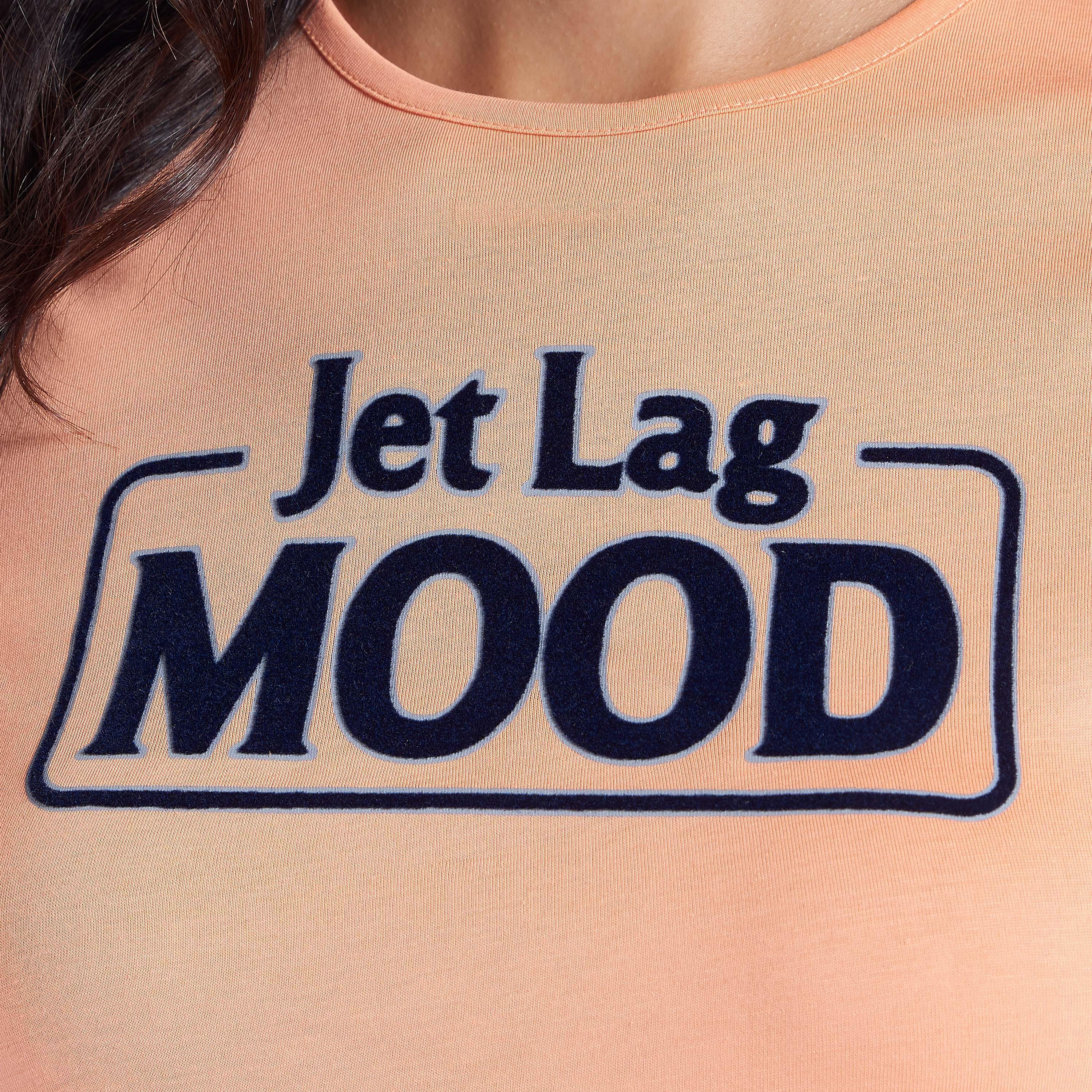 تيشيرت سليم بياقة ضيقة وأكمام كاب وطبعات تيبوغرافيك-women-clothing-tshirts-image-3