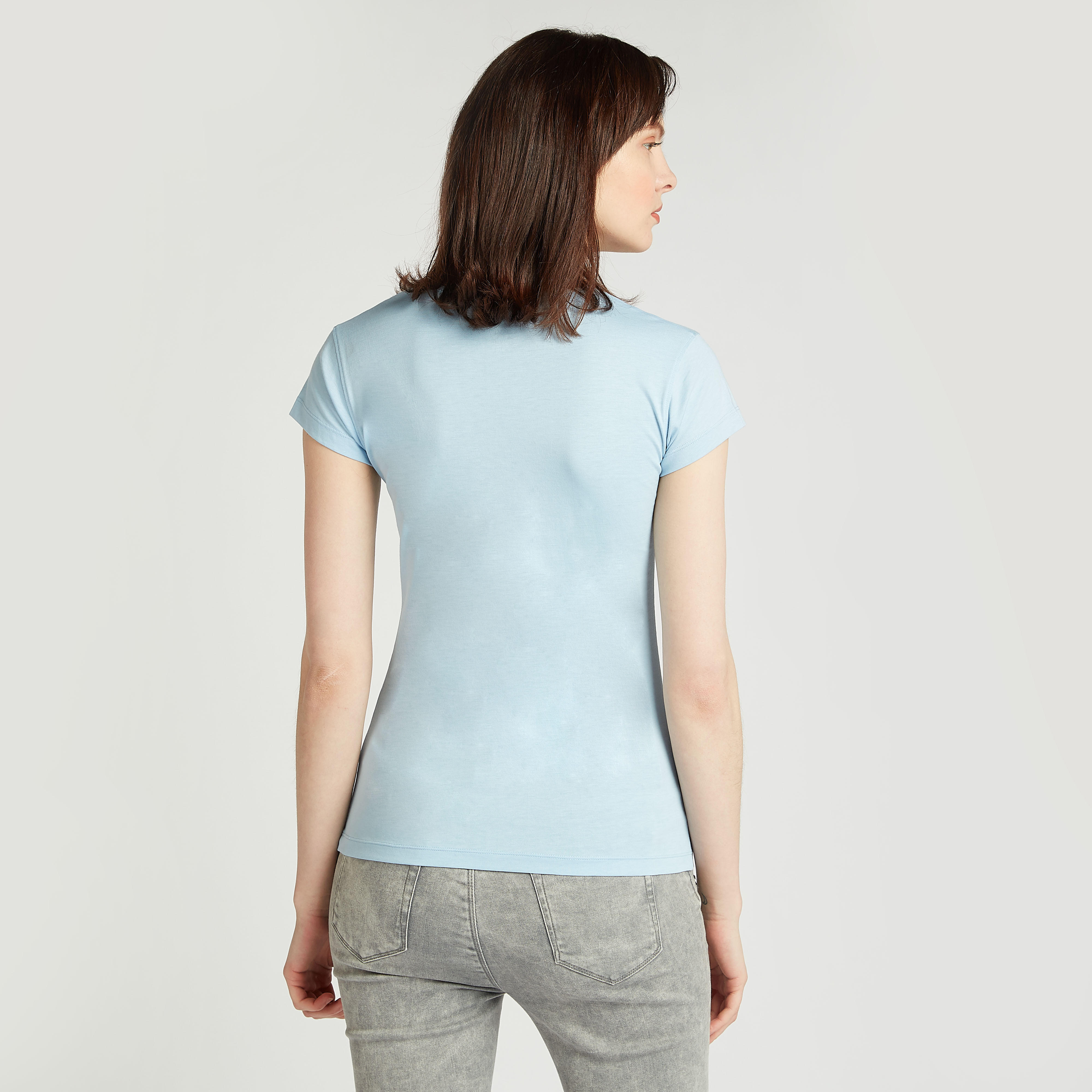 تيشيرت سليم بياقة مستديرة وأكمام كاب وطبعات تيبوغرافيك-women-clothing-tshirts-image-4
