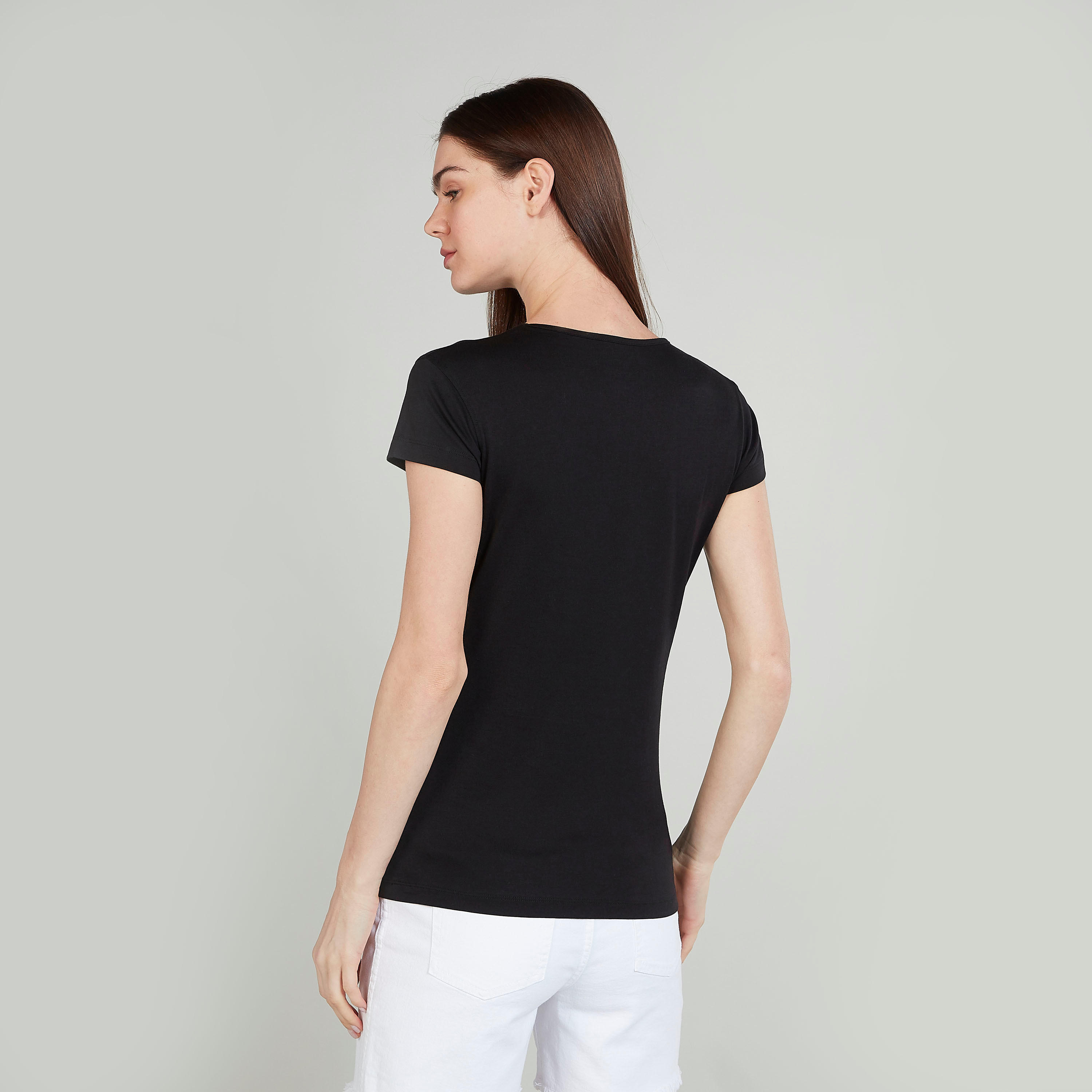 تيشيرت سليم بطبعات وياقة ضيّقة وأكمام كاب-women-clothing-tshirts-image-4