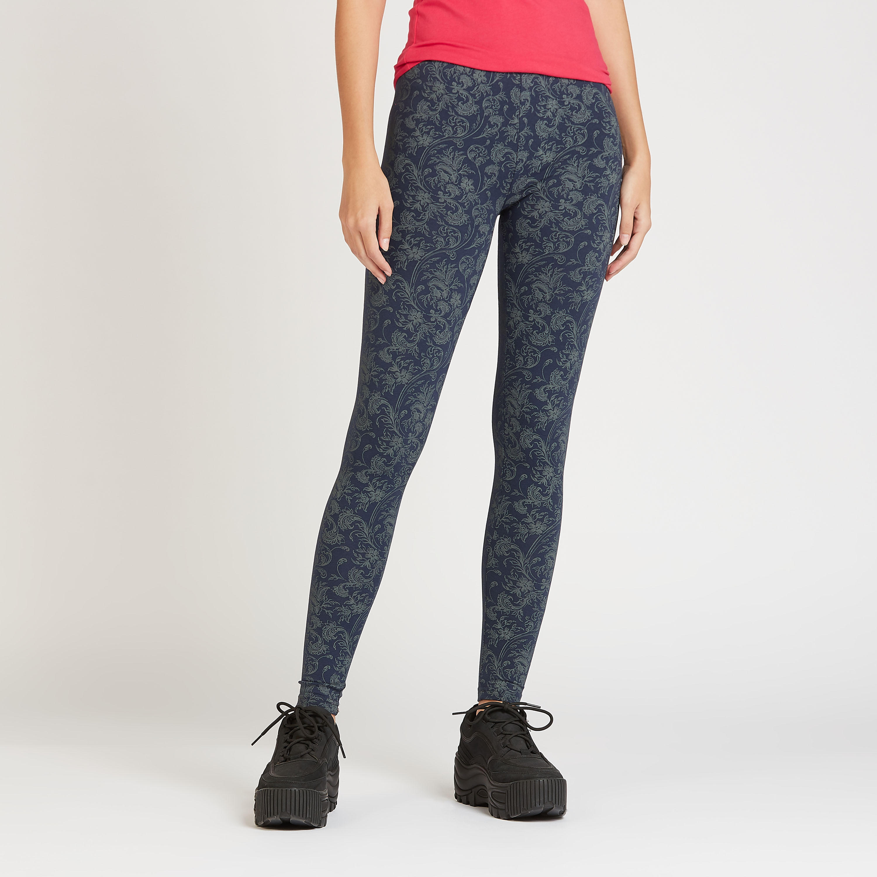 بنطلون ليقنز بخصر مطّاطي وطبعات-women-clothing-bottoms-leggings-image-5