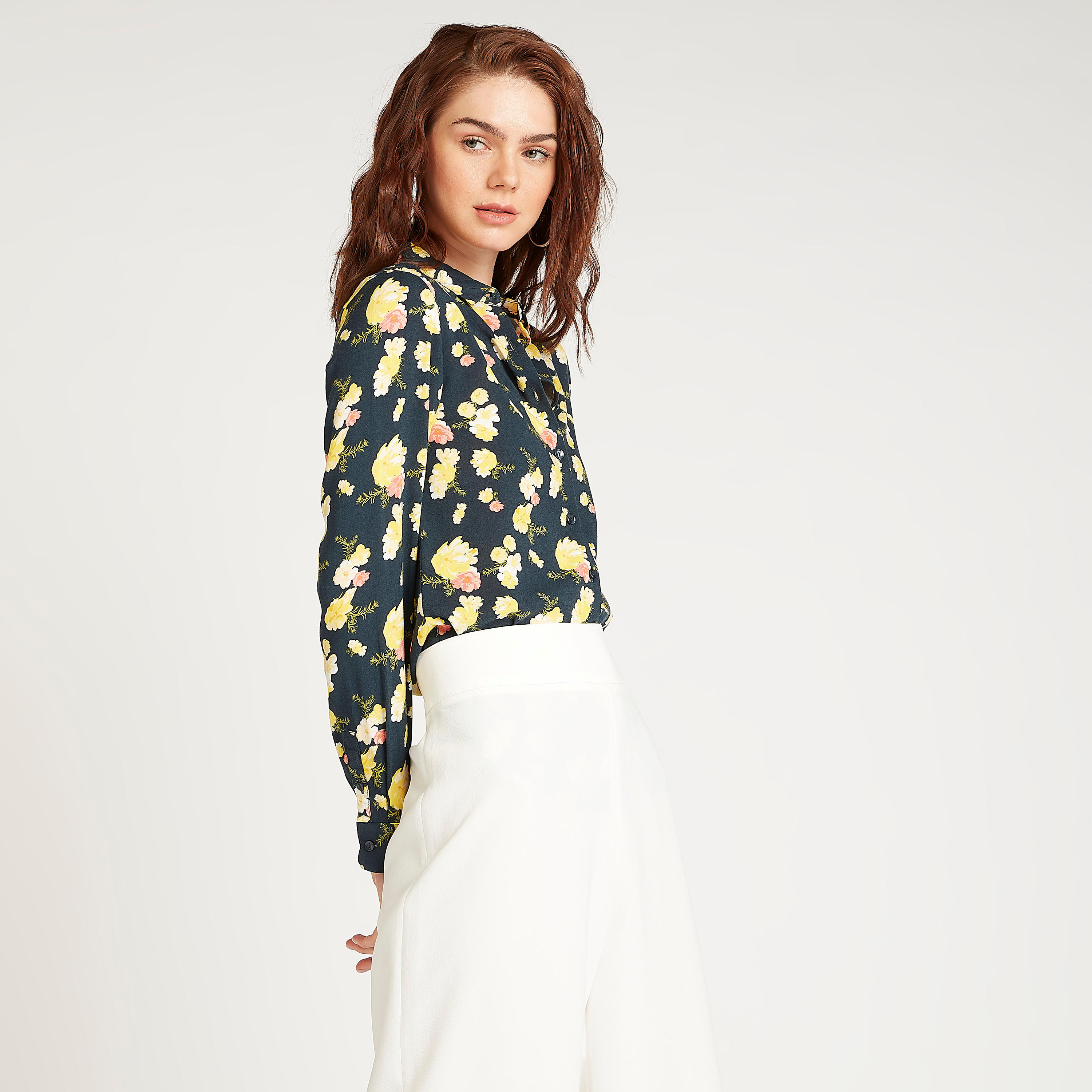 قميص مستدام بياقة عادية وأكمام طويلة وطبعات-women-clothing-shirtsandblouses-shirts-image-1