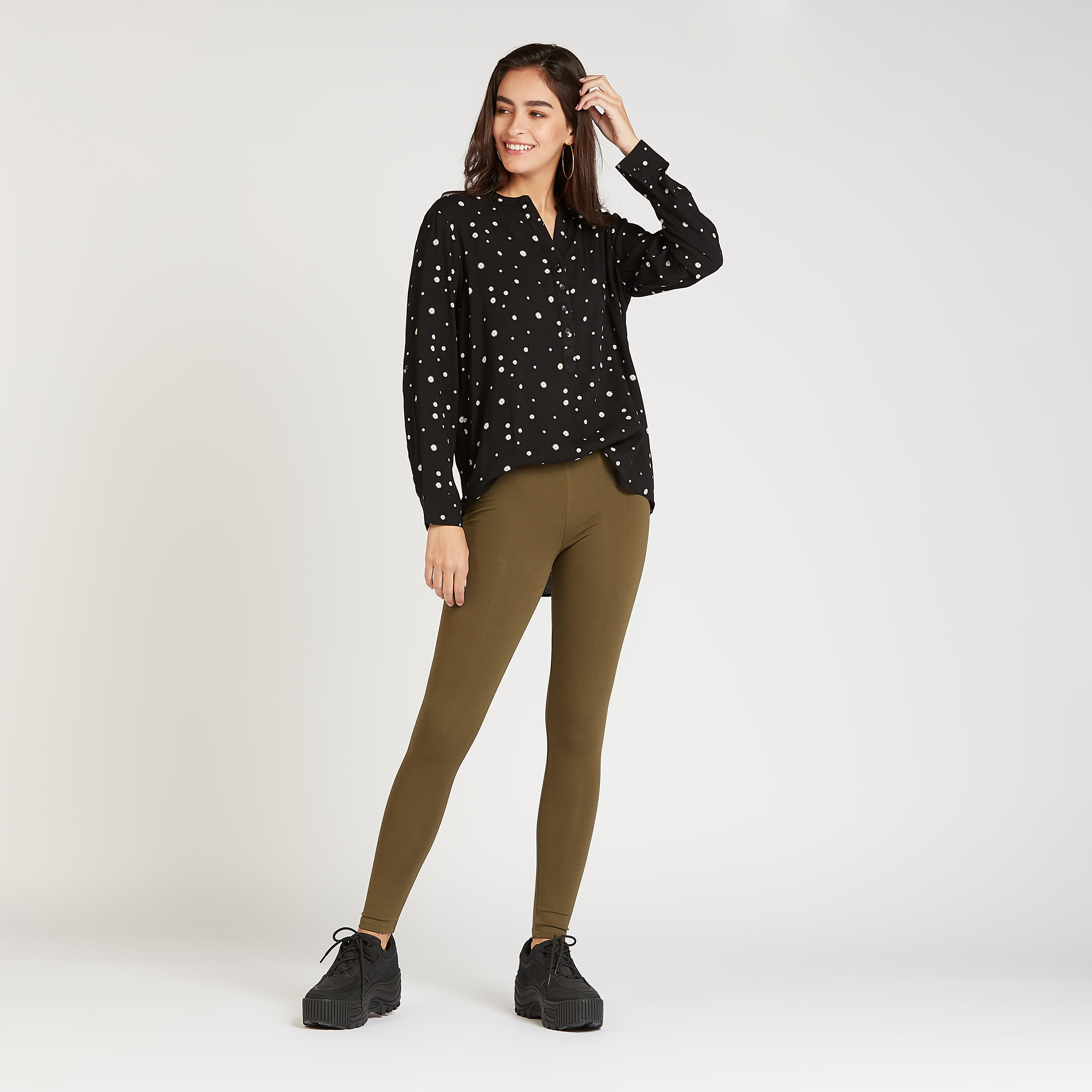 بلوزة بأكمام طويلة وحوّاف غير مستوية و طبعات أزهار-women-clothing-shirtsandblouses-blouses-image-2