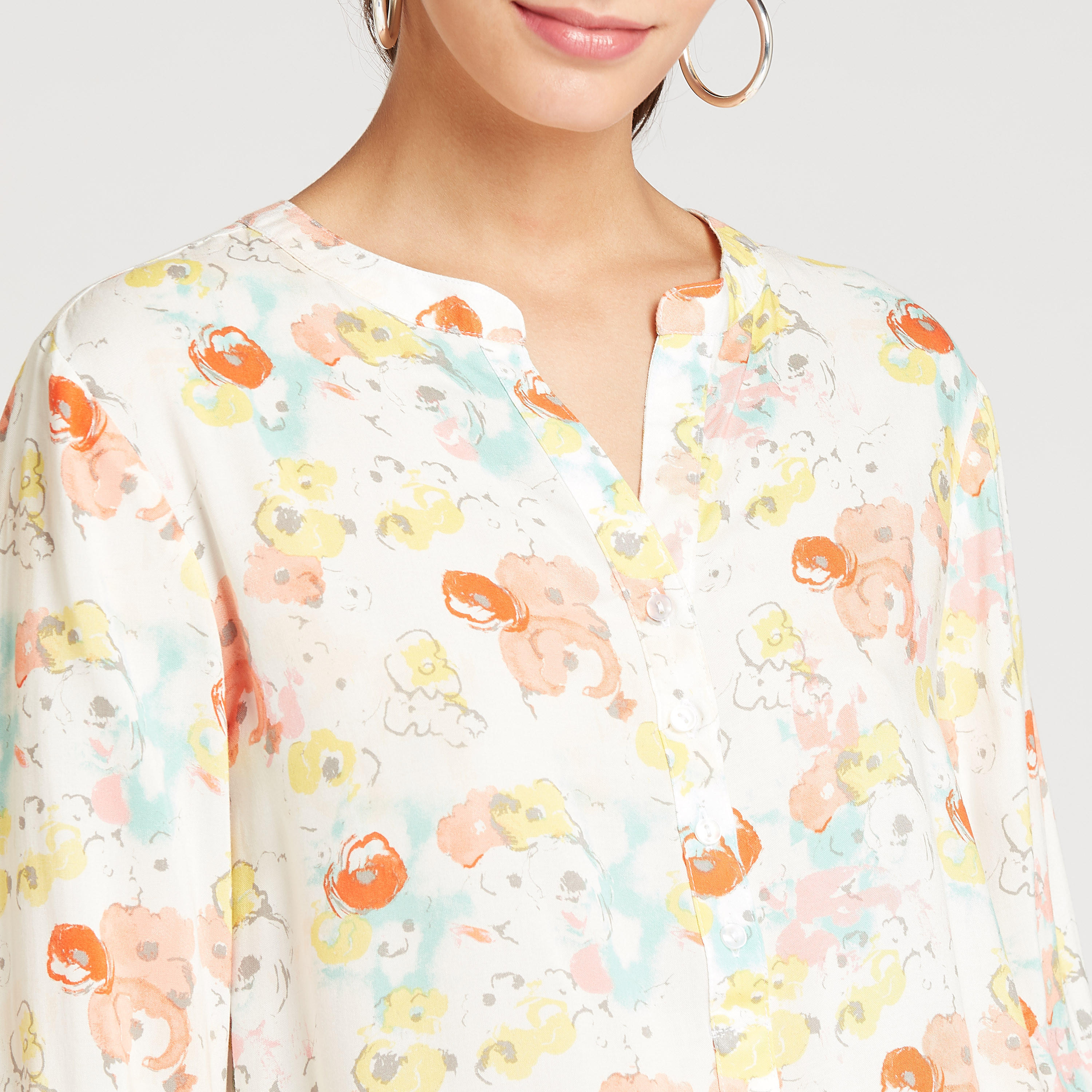 بلوزة بأكمام طويلة وحوّاف غير مستوية و طبعات أزهار-women-clothing-shirtsandblouses-blouses-image-3