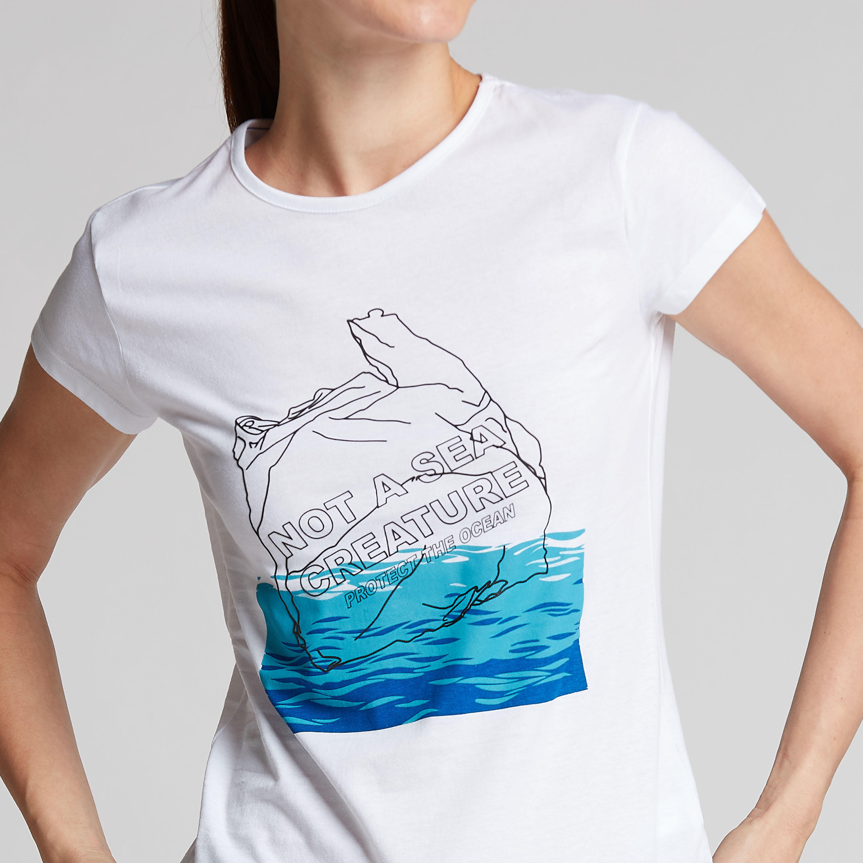 تيشيرت سليم بطبعات وياقة ضيّقة وأكمام كاب-women-clothing-tshirts-image-3