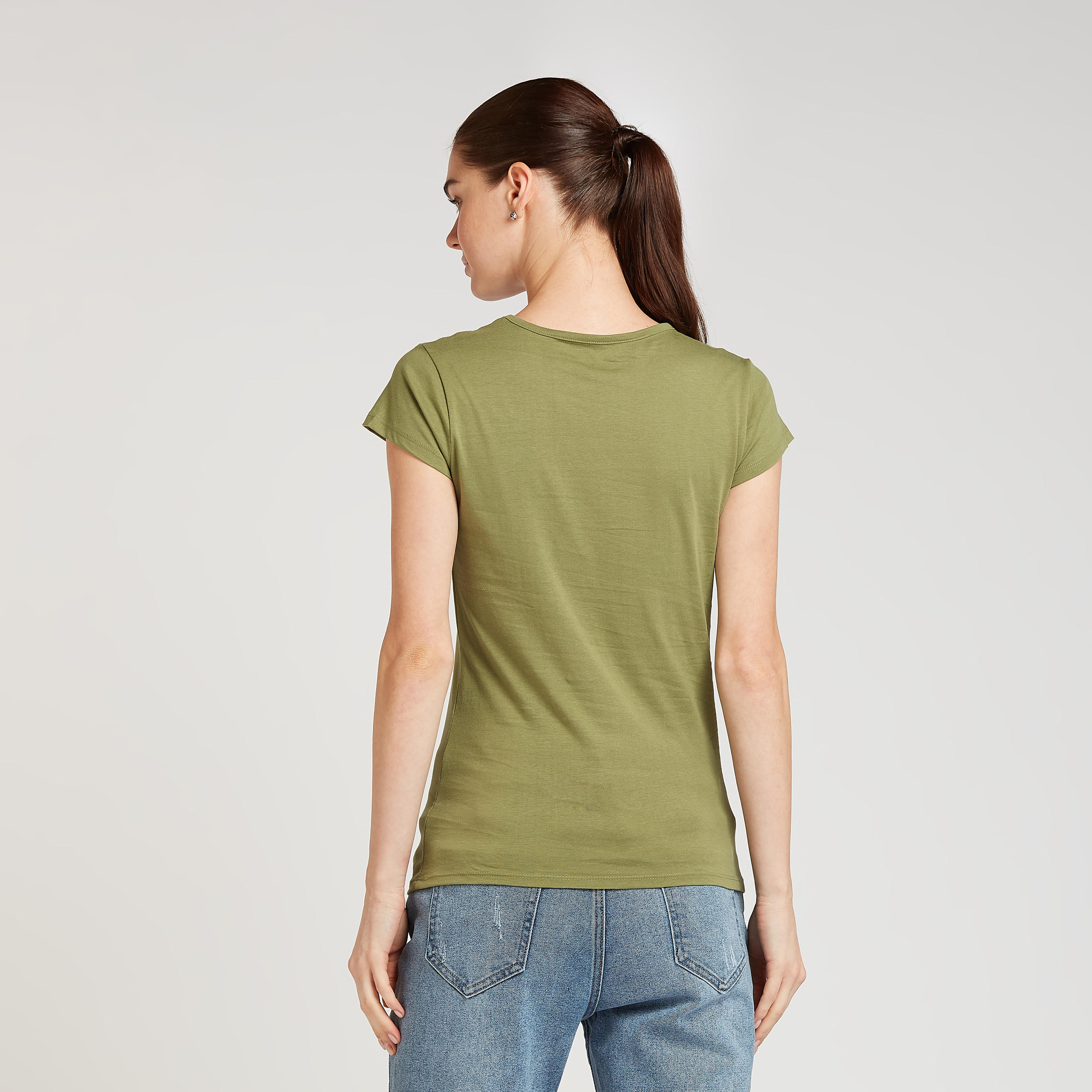 تيشيرت سليم بطبعات وياقة ضيّقة وأكمام كاب-women-clothing-tshirts-image-4