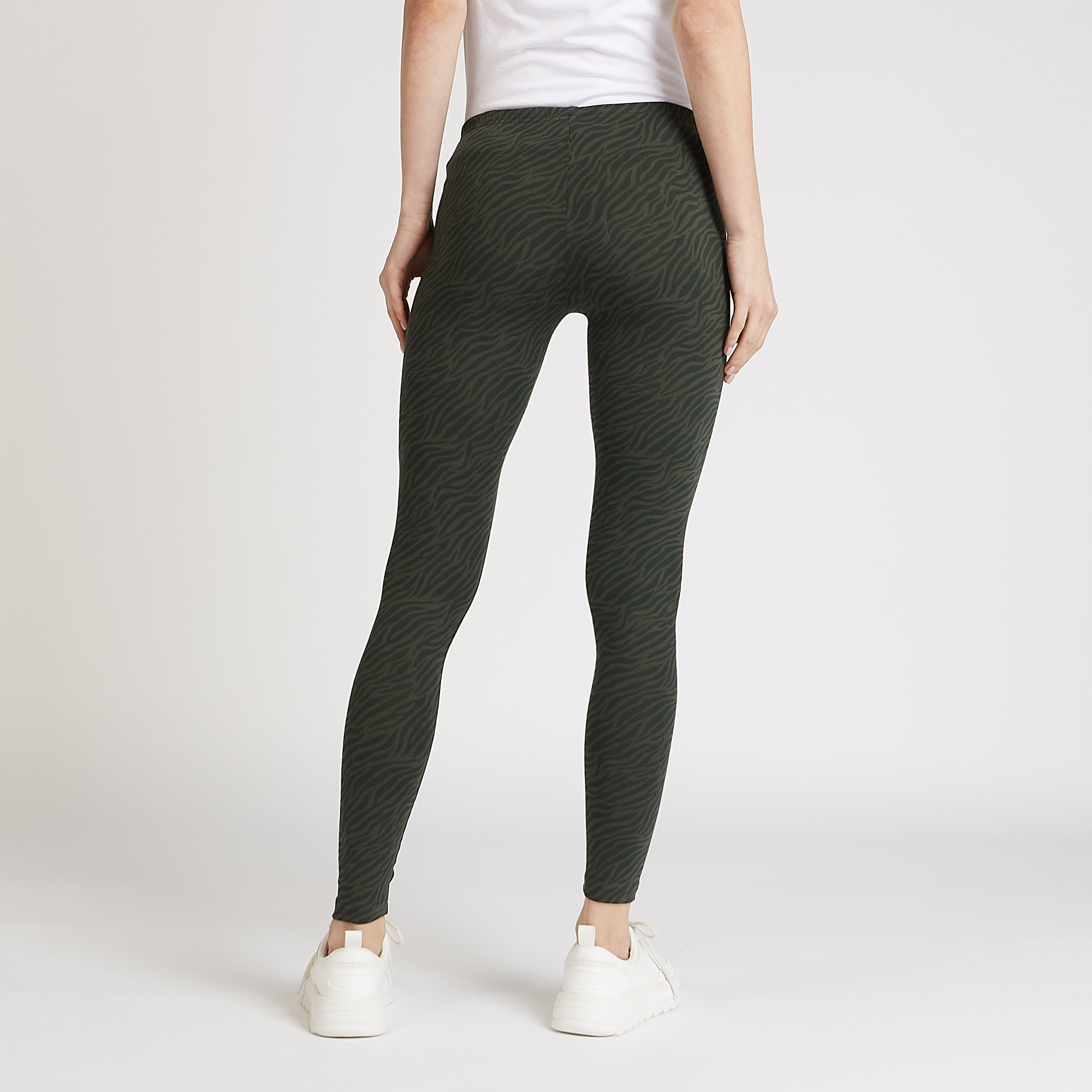 بنطلون ليقنز مستدام بخصر مطّاطي وطبعات-women-clothing-bottoms-leggings-image-4