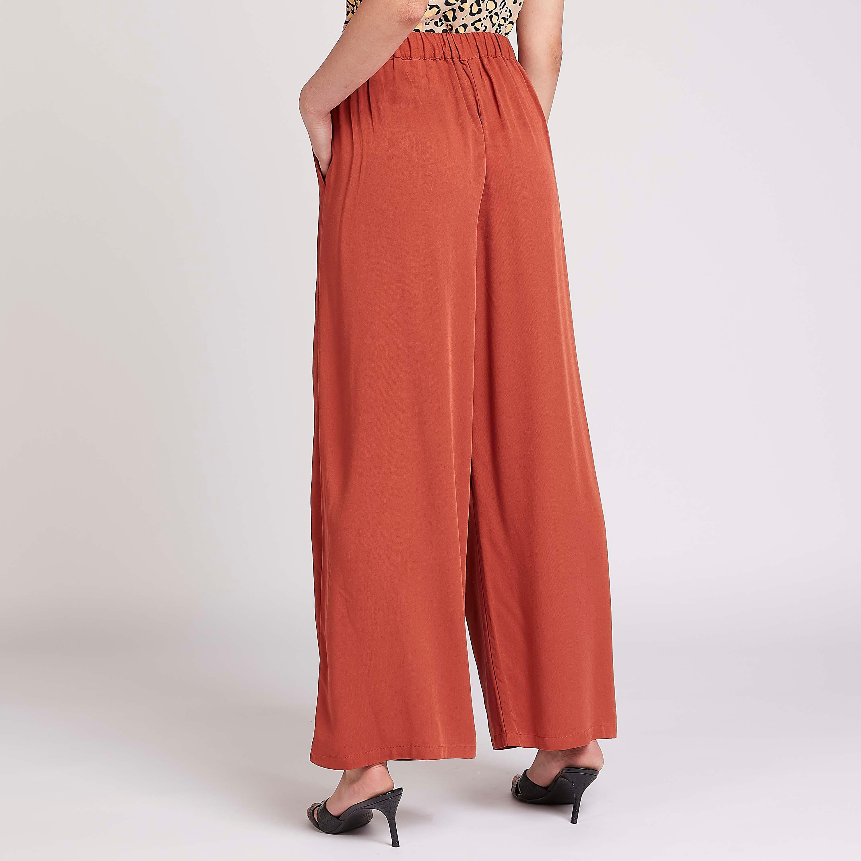 بنطلون مستدام بلازو سادة بتفاصيل جيوب وأربطة-women-clothing-bottoms-trousers-image-4