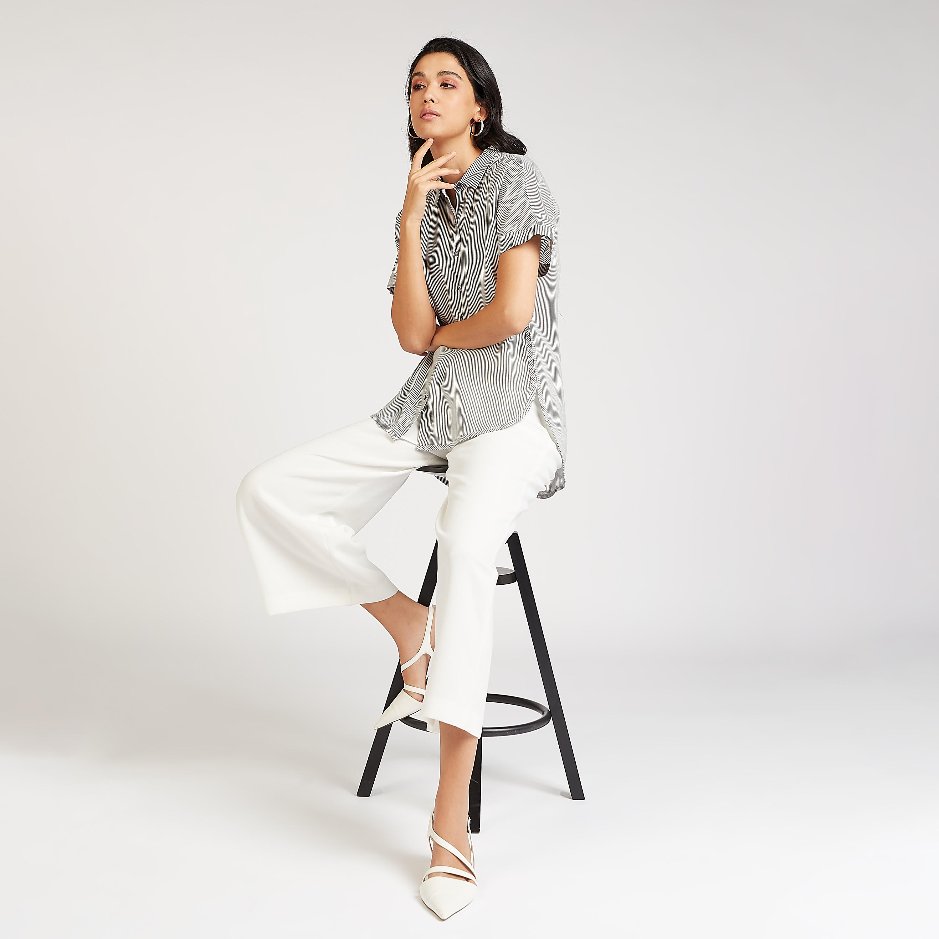 قميص مخطط بياقة عاديّة وأكمام قصيرة-women-clothing-shirtsandblouses-shirts-image-2
