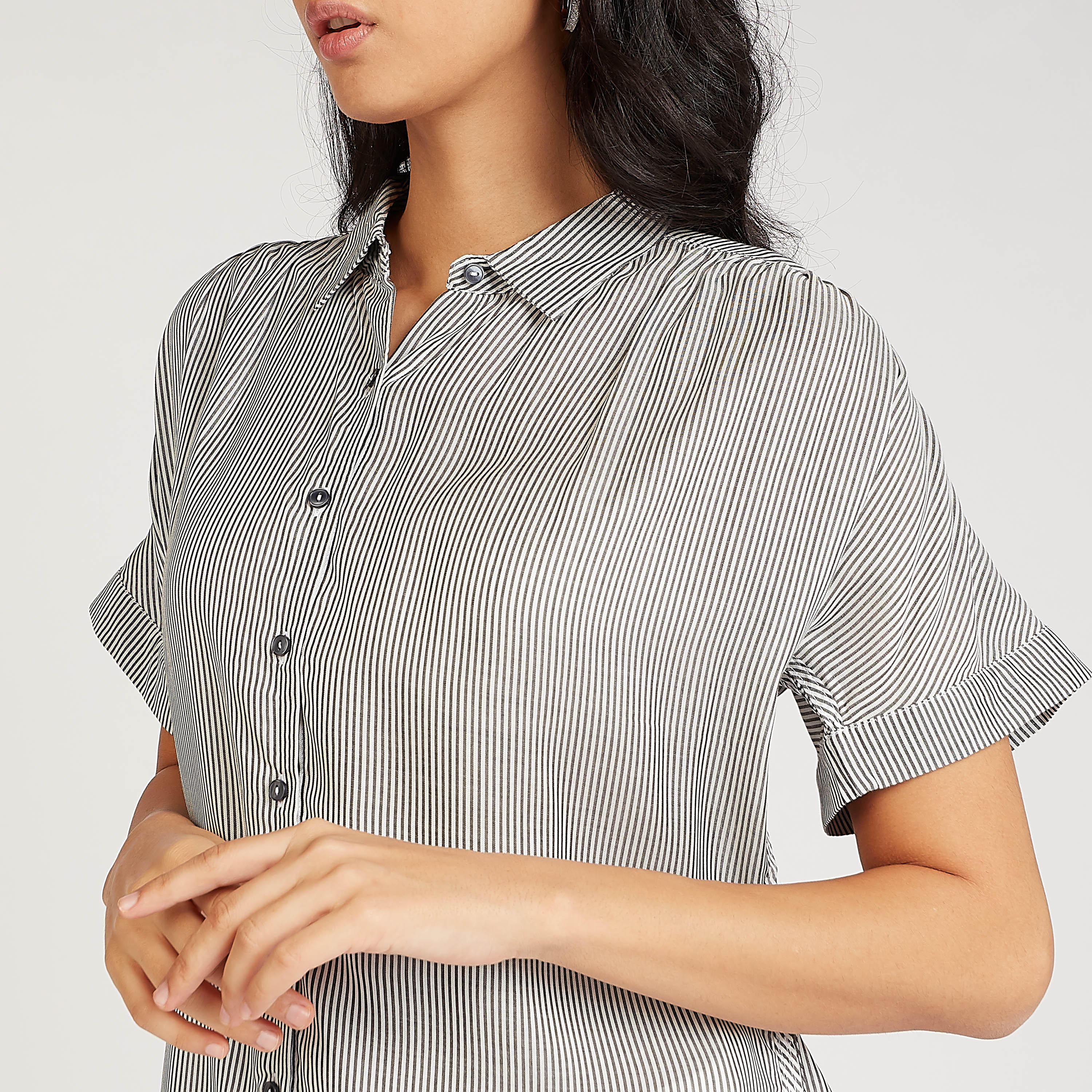 قميص مخطط بياقة عاديّة وأكمام قصيرة-women-clothing-shirtsandblouses-shirts-image-3
