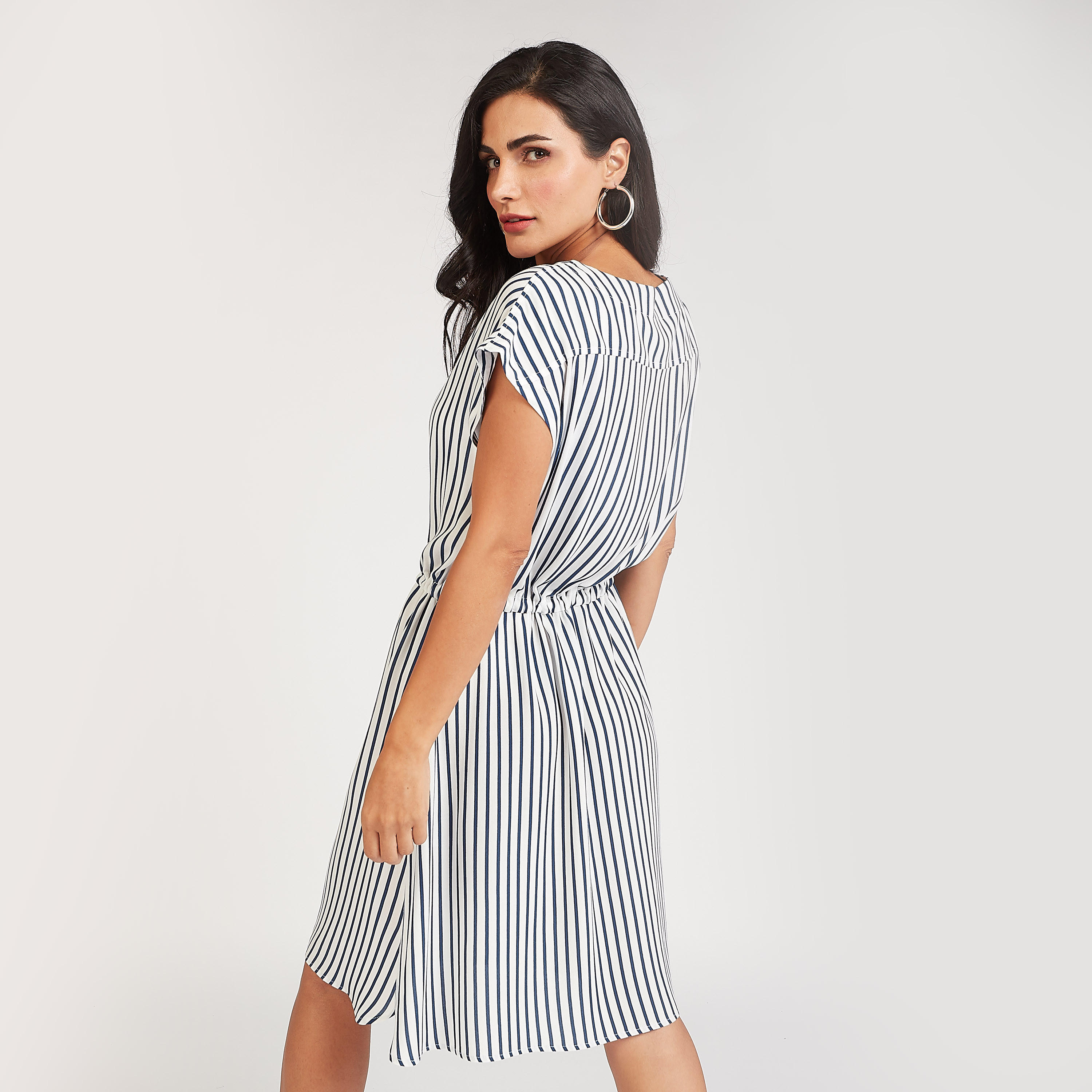 فستان ميدي مقلّم بأكمام متصلة وأربطة-women-clothing-dresses-image-5
