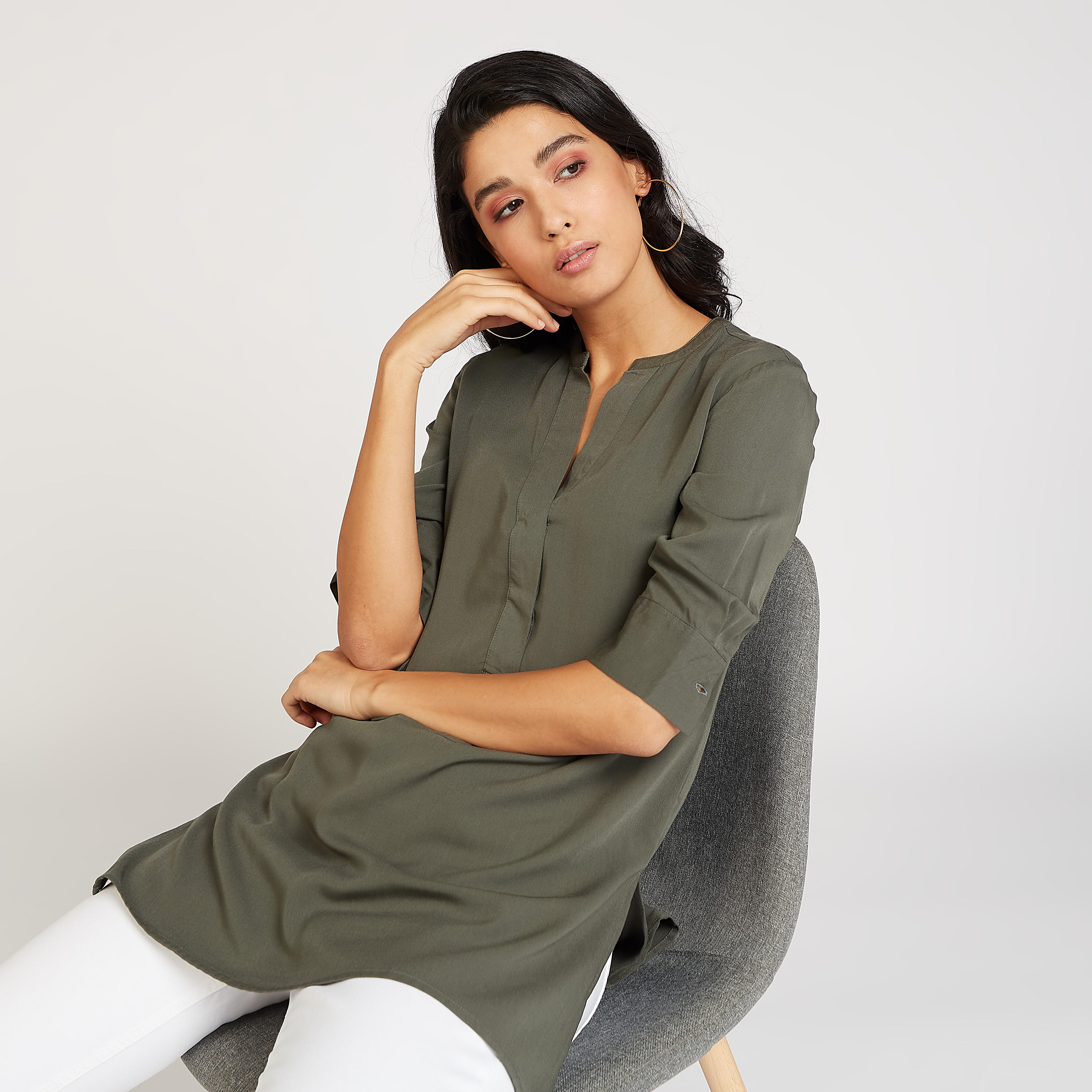 بلوزة بارزة الملمس بياقة ماندارين وأكمام قصيرة-women-clothing-shirtsandblouses-blouses-image-1