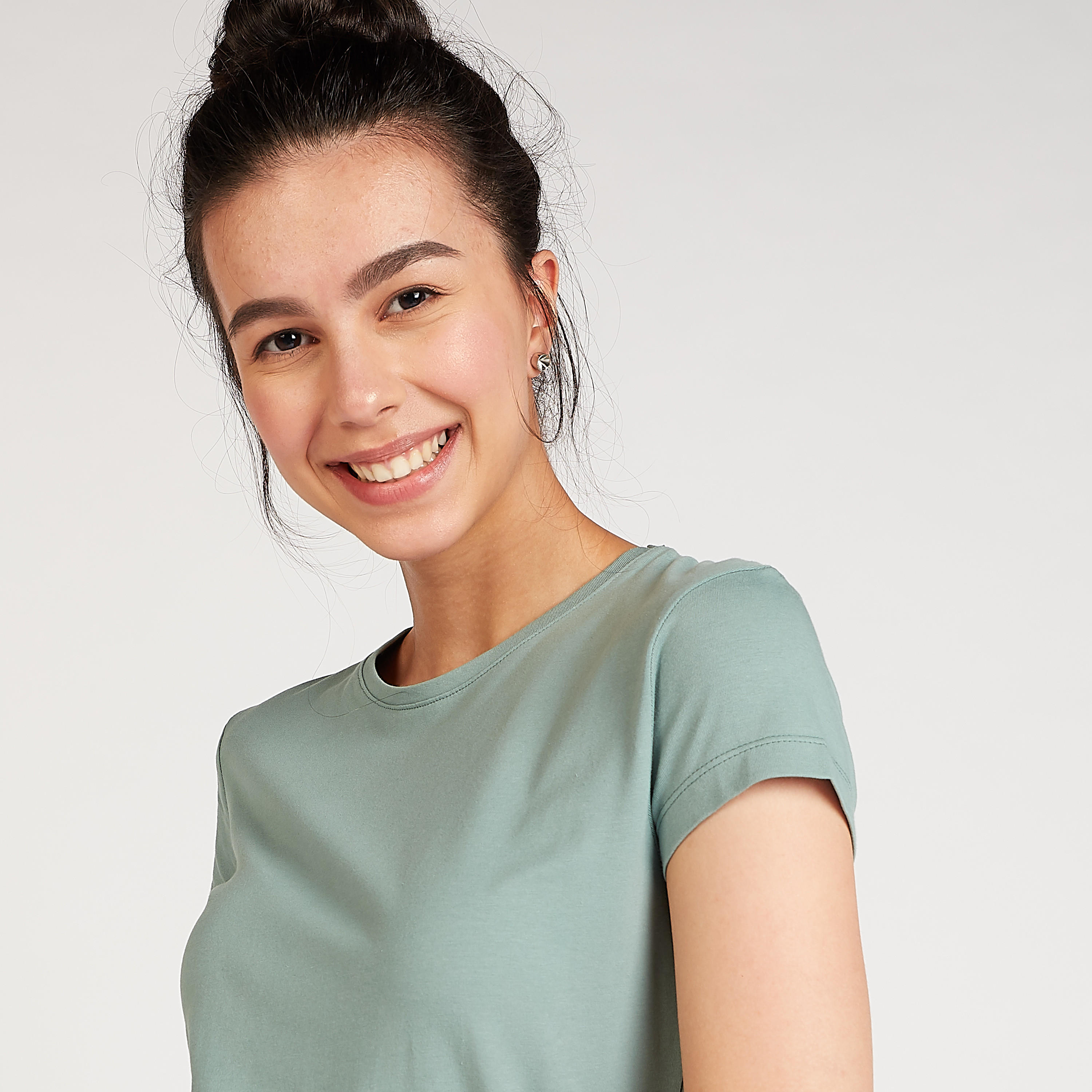 Sustainable Solid Crew Neck T-shirt with Cap Sleeves-women-clothing-tshirts-image-9