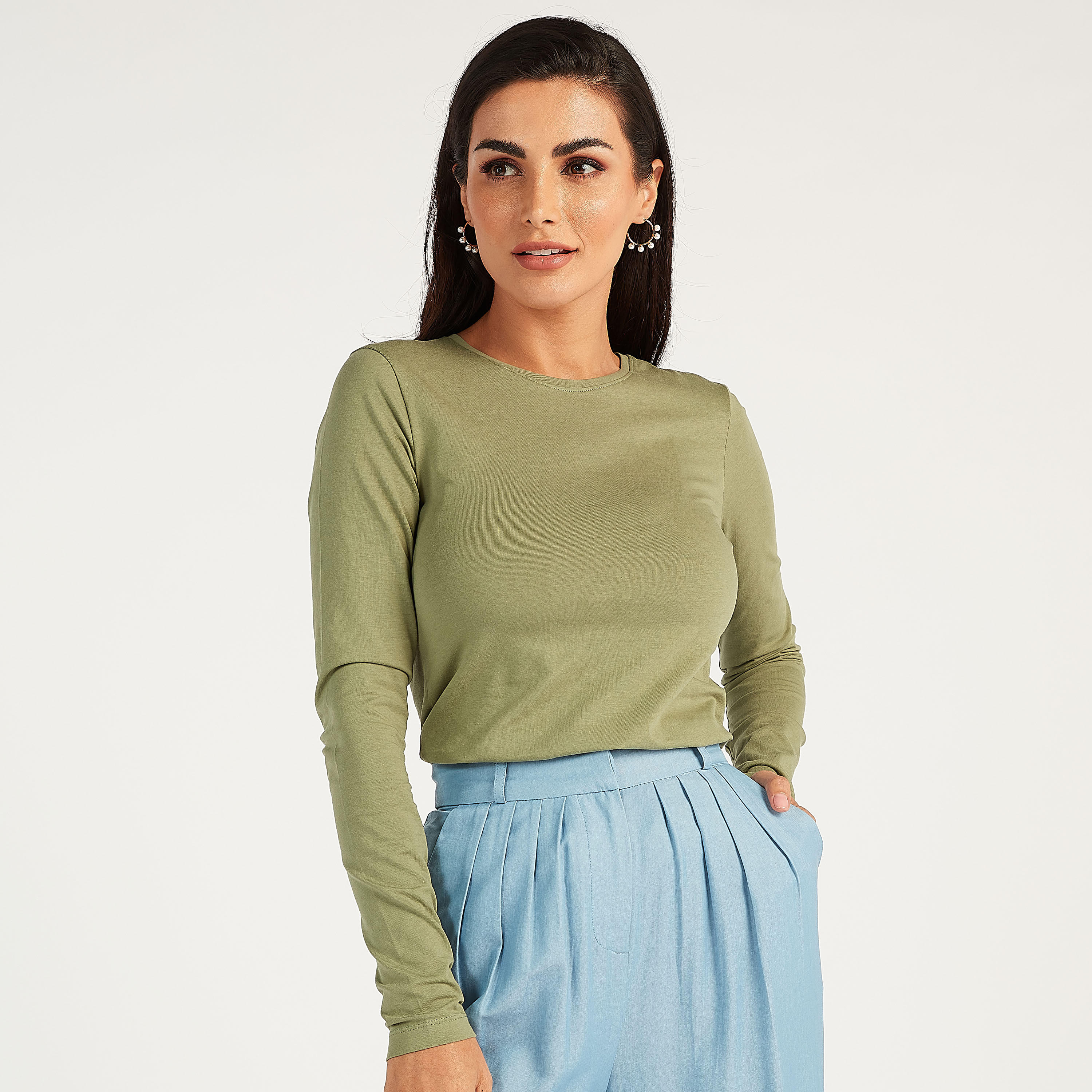 تيشيرت مستدام سادة بياقة ضيّقة وأكمام طويلة-women-clothing-tshirts-image-5