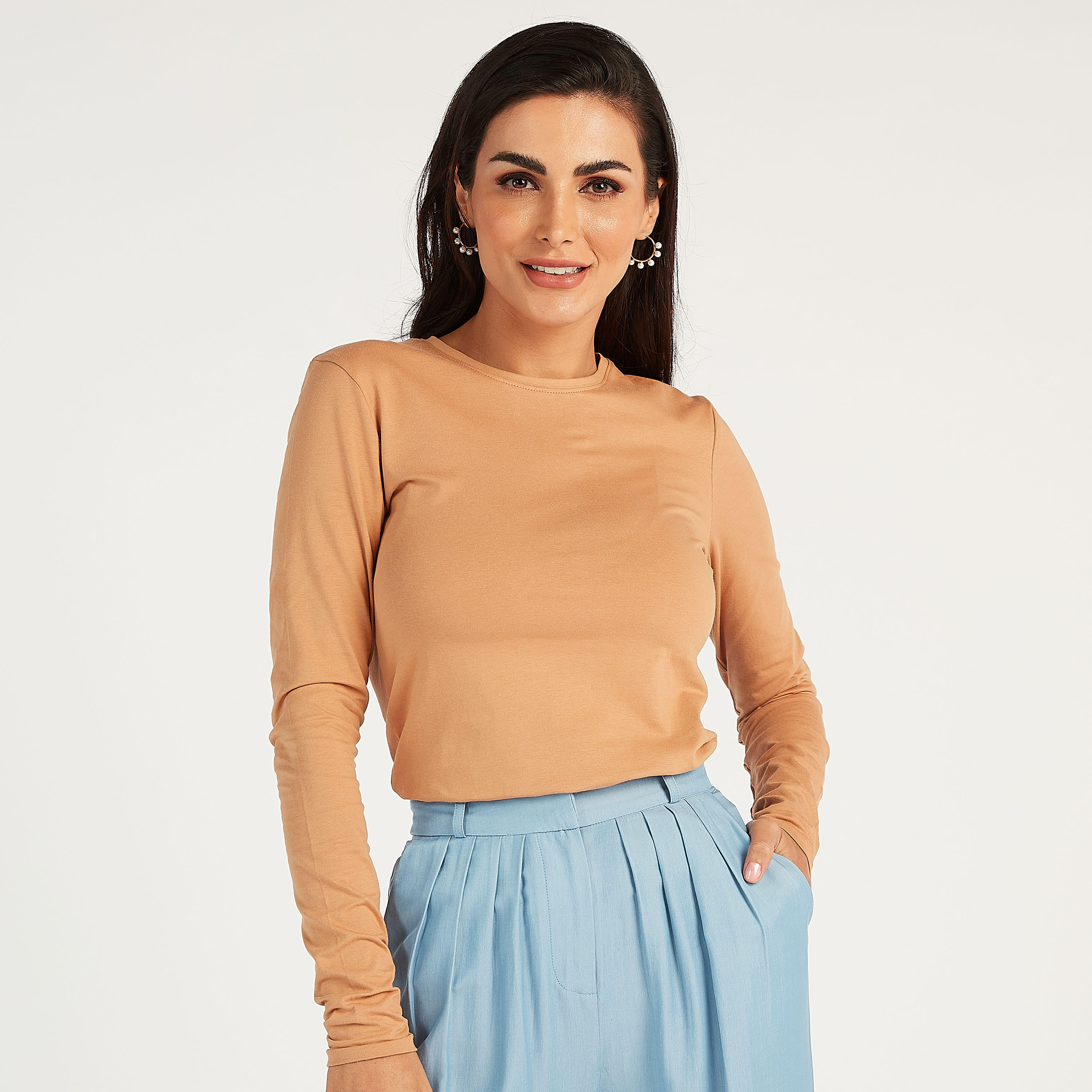 تيشيرت مستدام سادة بياقة ضيّقة وأكمام طويلة-women-clothing-tshirts-image-9