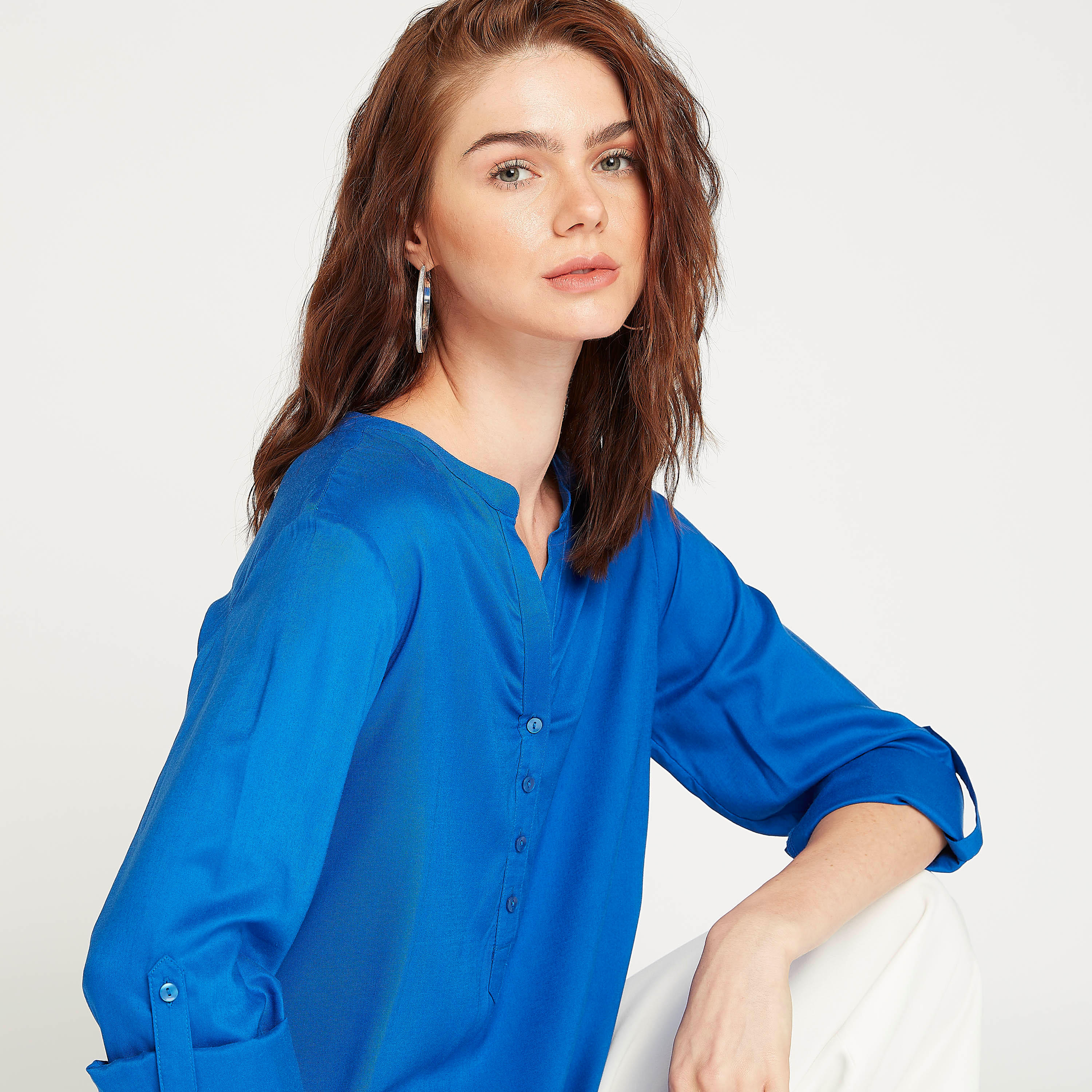 Sustainable Solid V-neck Top with Long Sleeves-women-clothing-shirtsandblouses-blouses-image-5