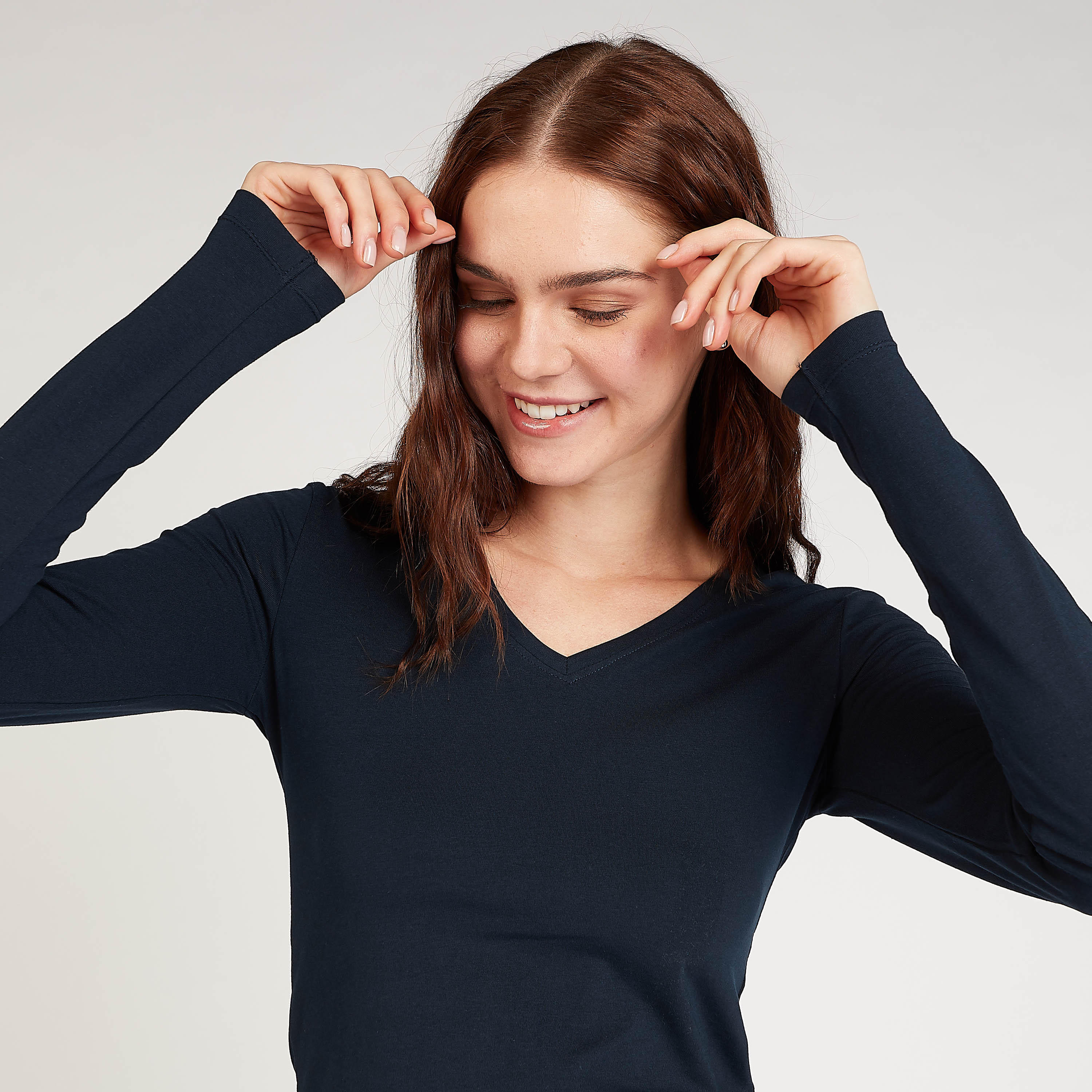 Sustainable Solid T-shirt with V-neck and Long Sleeves-women-clothing-tshirts-image-3