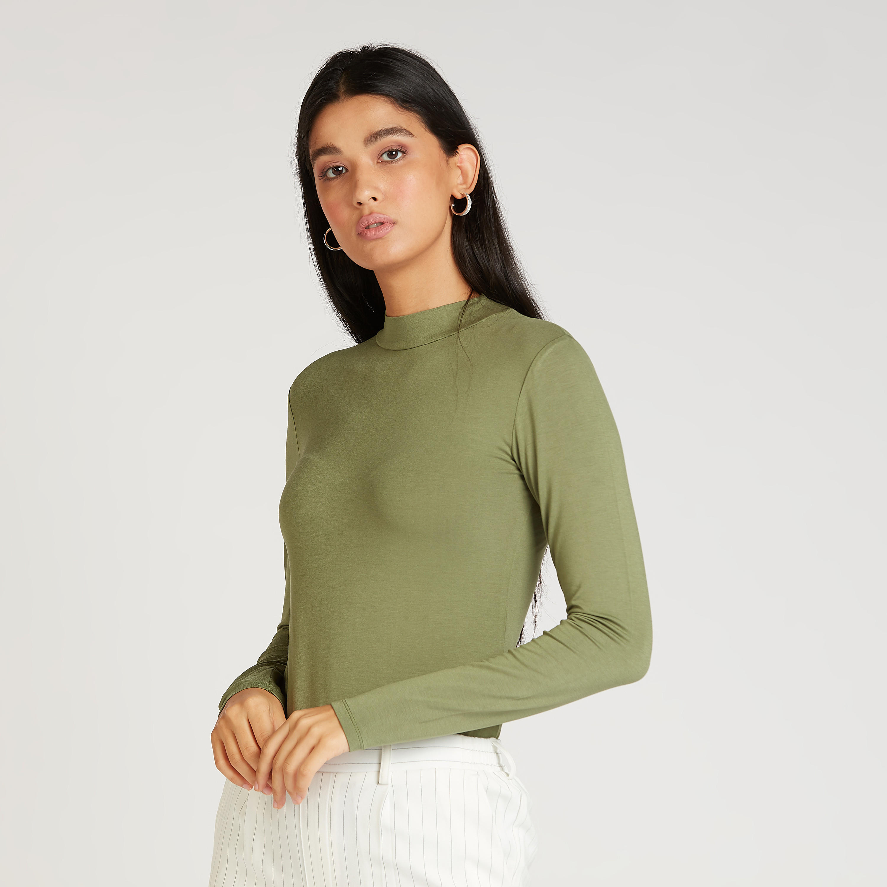 تيشيرت مستدام سادة بياقة عالية وأكمام طويلة-women-clothing-tshirts-image-4