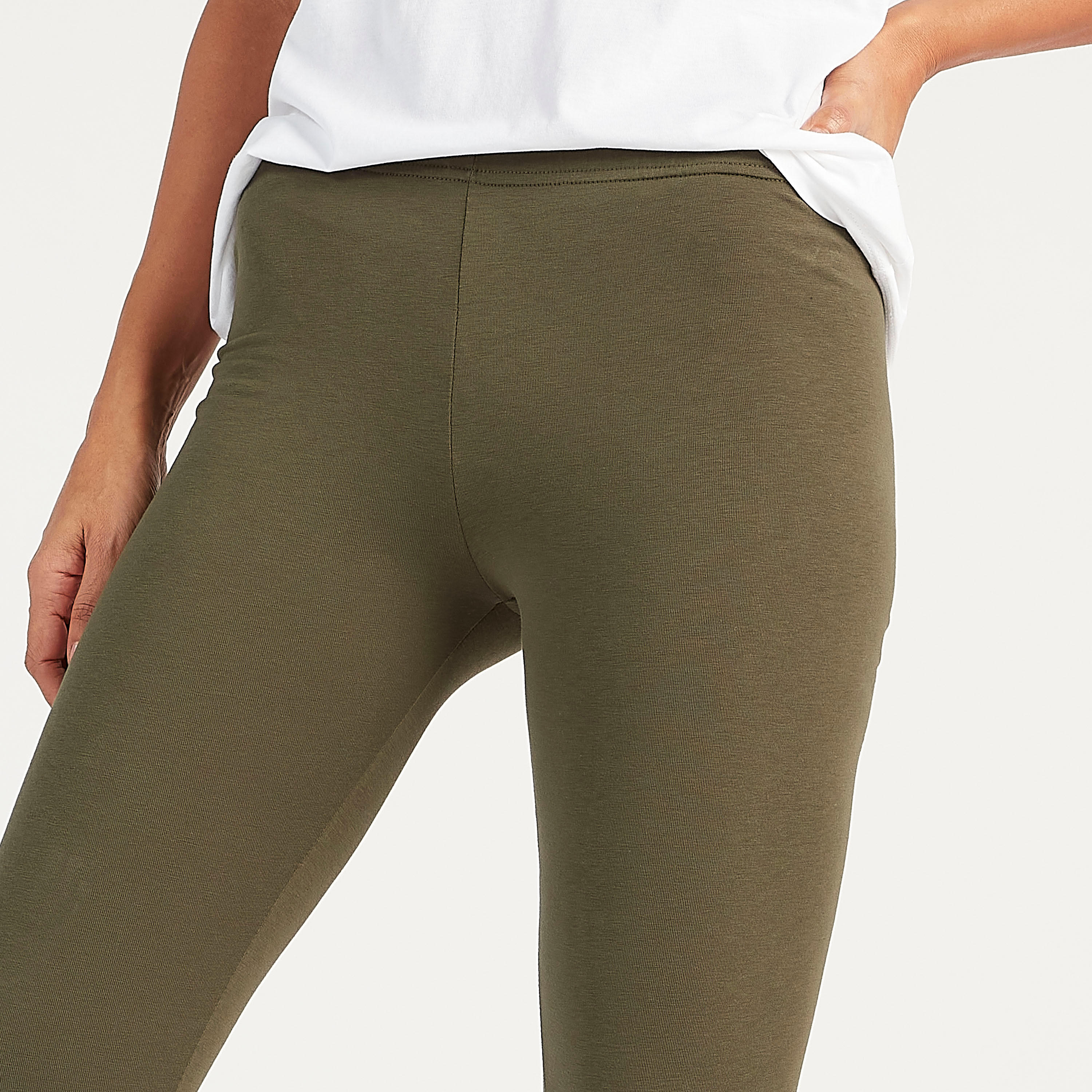 بنطلون ليقنز سادة سليم فيت بخصر مطّاطي-women-clothing-bottoms-leggings-image-2