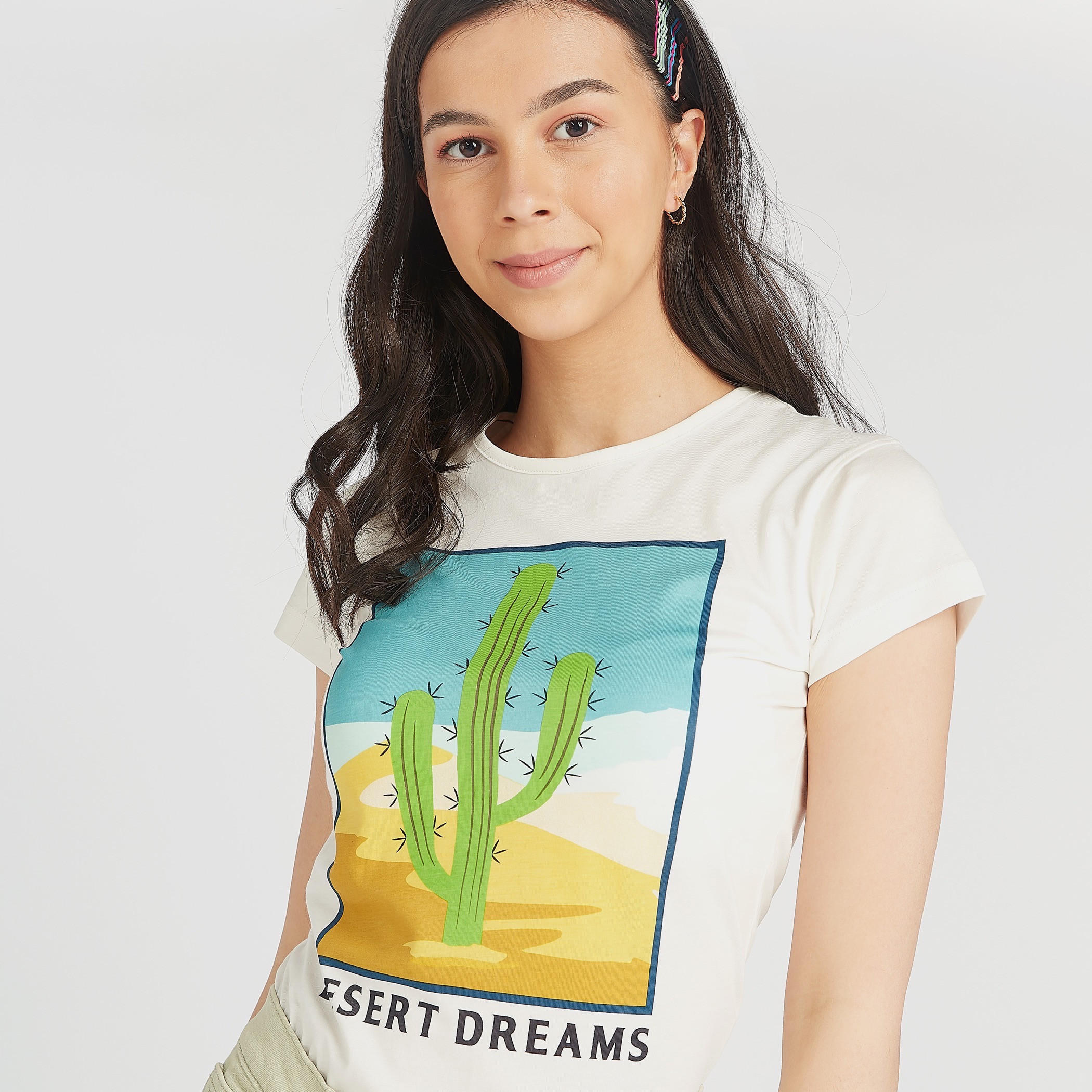 تيشيرت مستدام بياقة ضيّقة وأكمام قصيرة وطبعات-women-clothing-tshirts-image-3