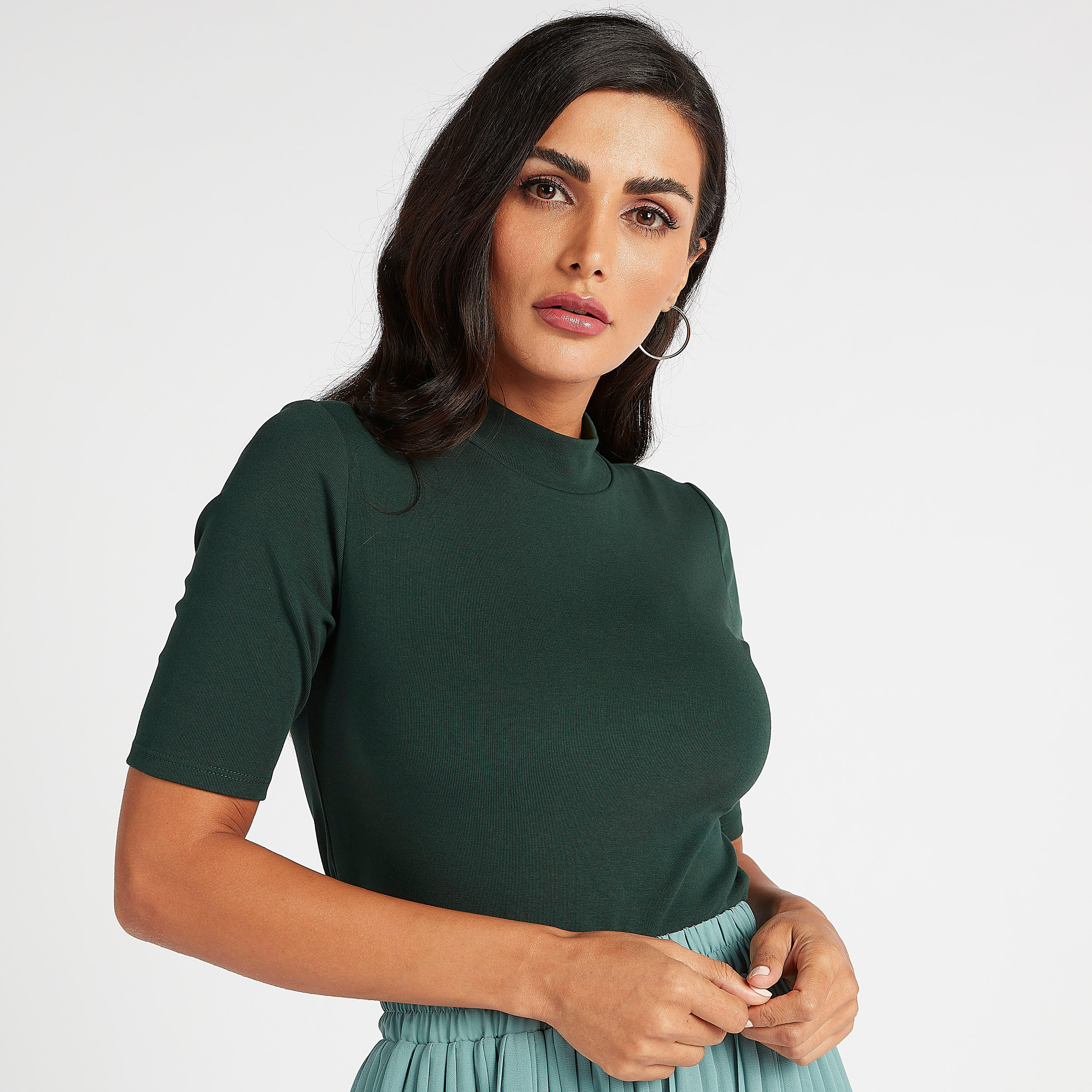 تيشيرت سادة بياقة عالية وأكمام قصيرة-women-clothing-tshirts-image-1
