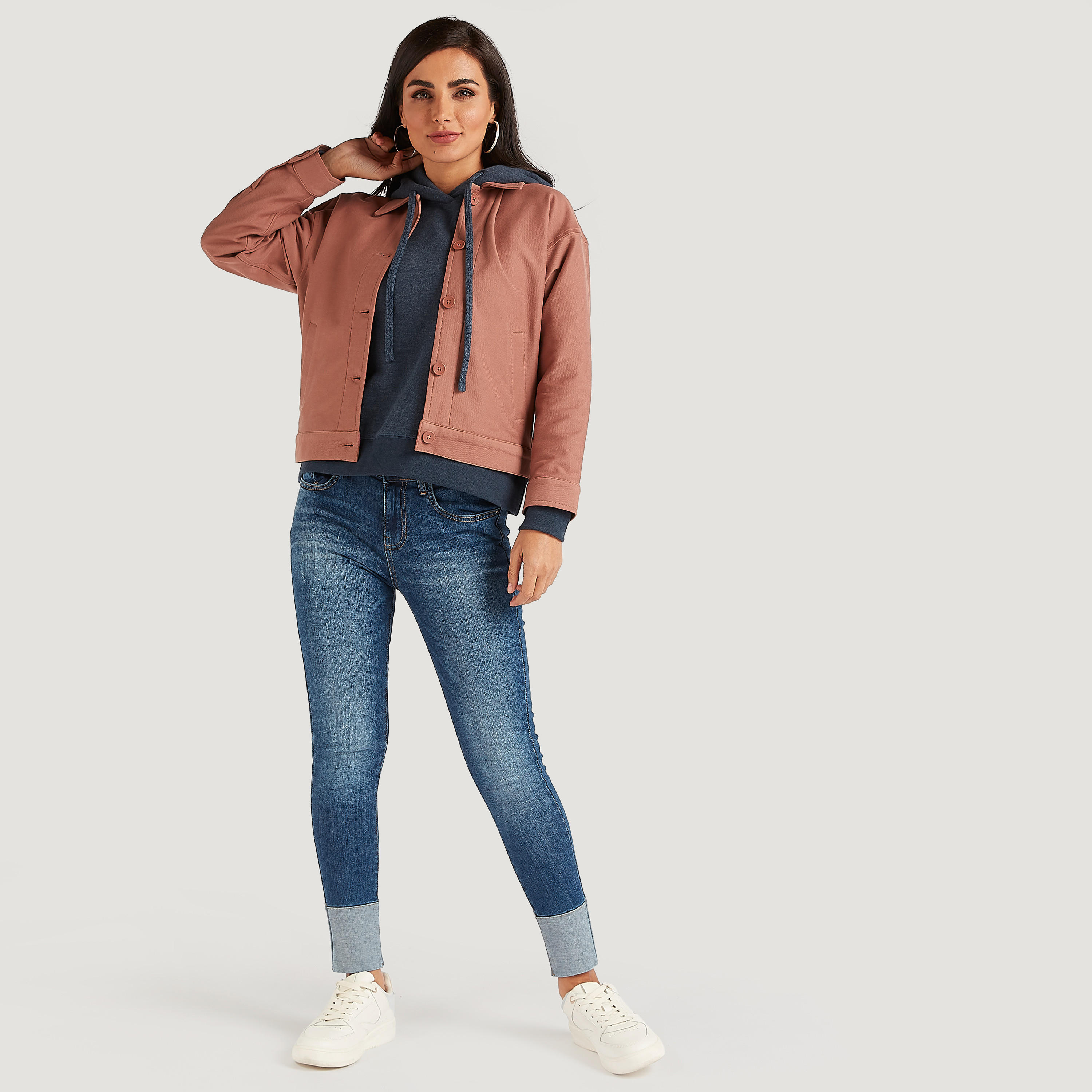 سويت شيرت مستدام سادة بقبّعة وأكمام طويلة-women-winterwear-hoodiesandsweatshirts-hoodies-image-20