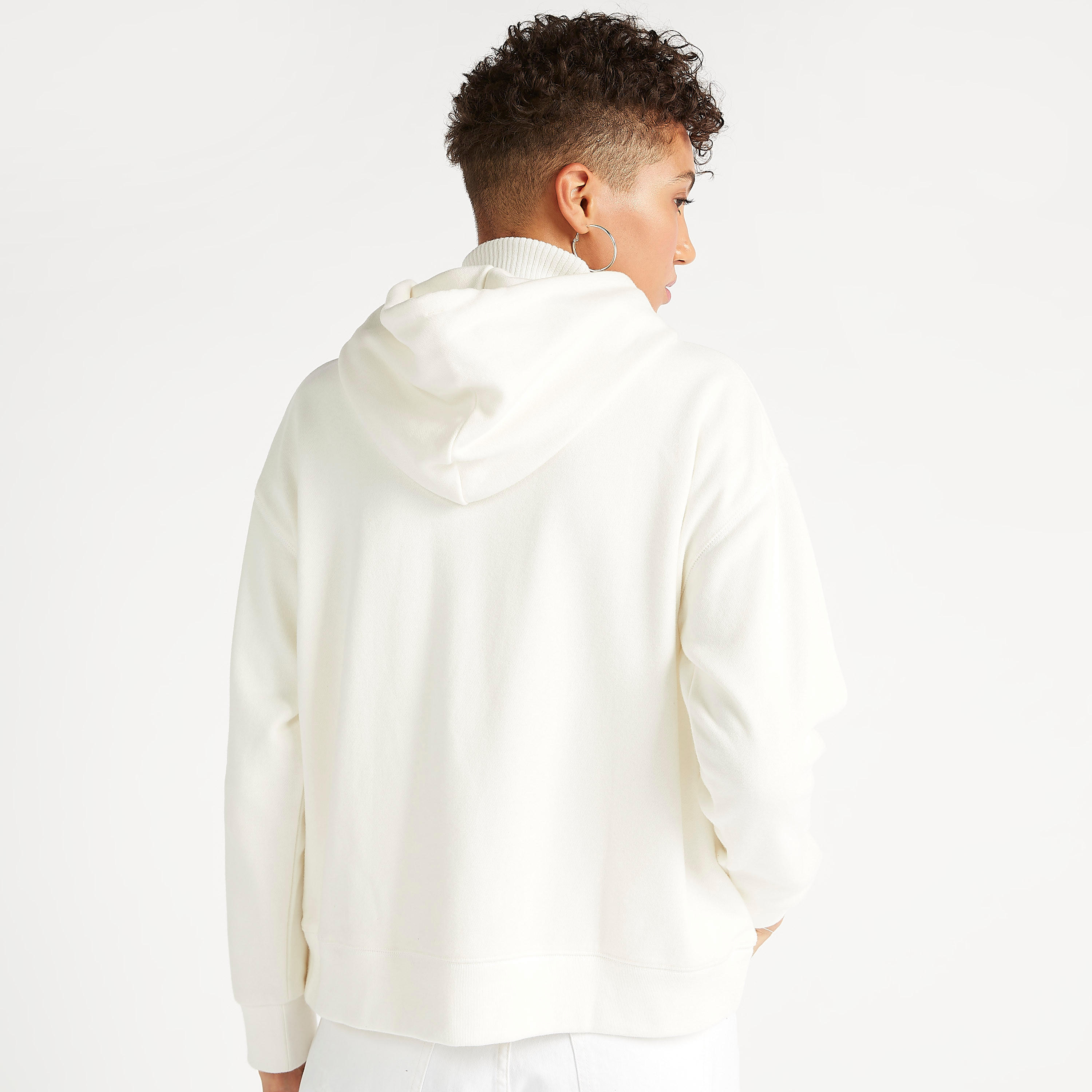 سويت شيرت مستدام سادة بقبّعة وأكمام طويلة-women-winterwear-hoodiesandsweatshirts-hoodies-image-4