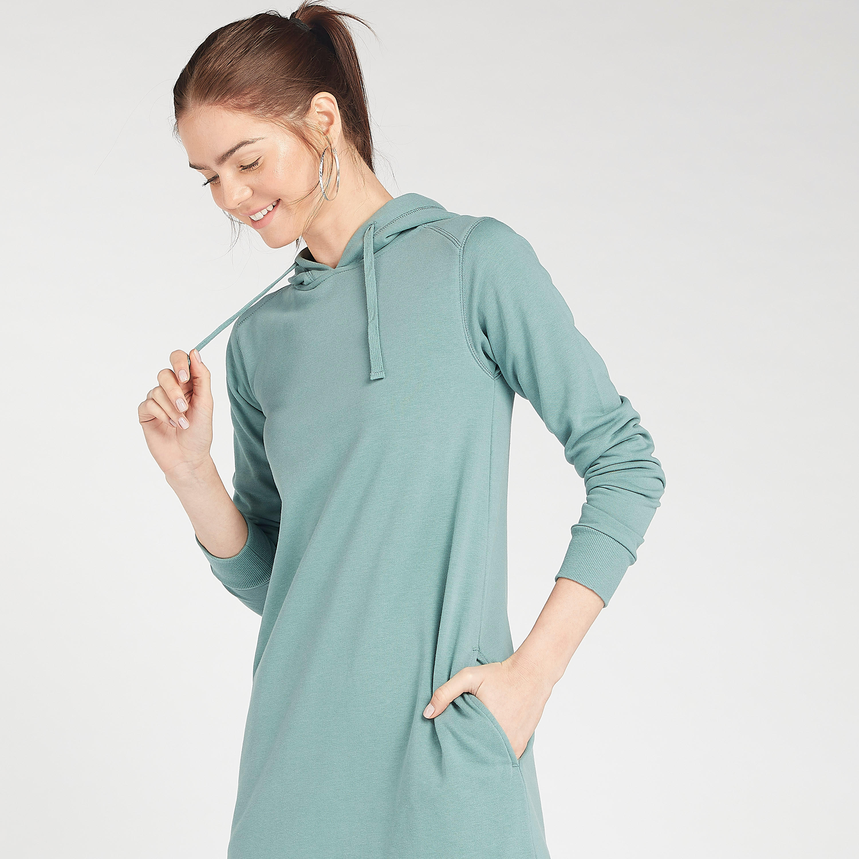 فستان كنزة مستدام ميدي سادة بقبّعة وأكمام طويلة-women-clothing-dresses-image-2