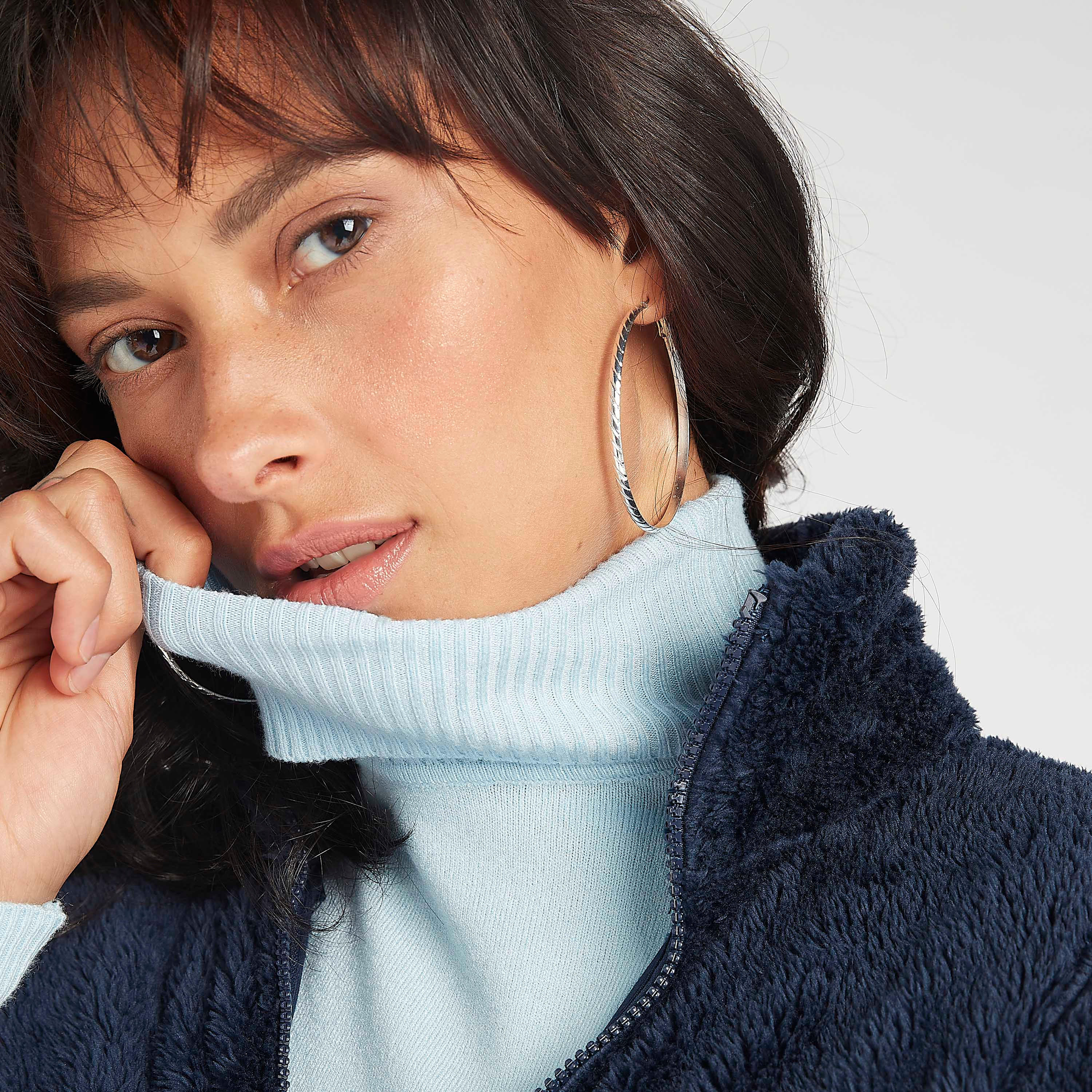 جاكيت صوف بارز الملمس بياقة عالية وأكمام طويلة-women-winterwear-coatsandjackets-jackets-image-2