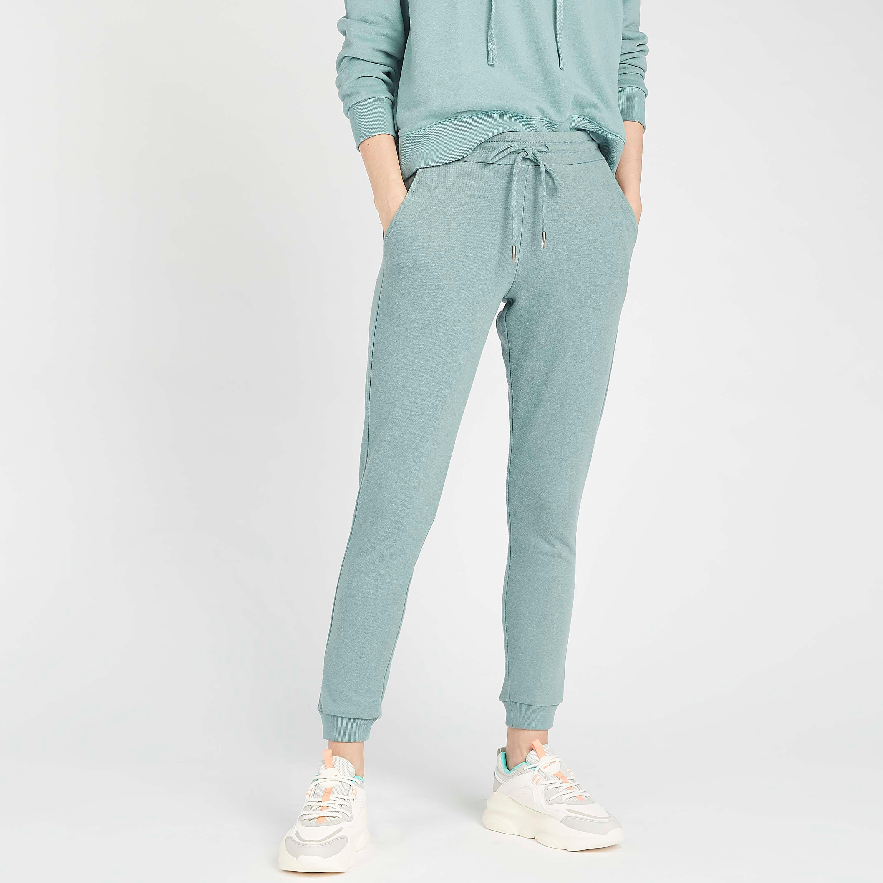 بنطلون رياضي مستدام سادة برباط إغلاق وخصر فليكسي-women-clothing-bottoms-joggers-image-4