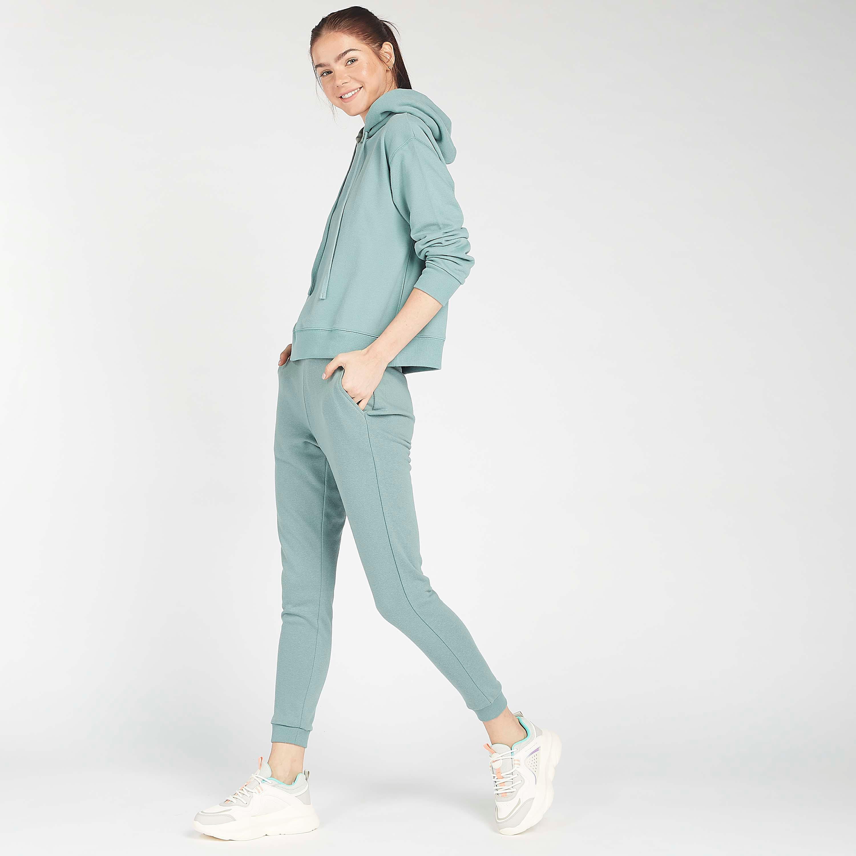 بنطلون رياضي مستدام سادة برباط إغلاق وخصر فليكسي-women-clothing-bottoms-joggers-image-3