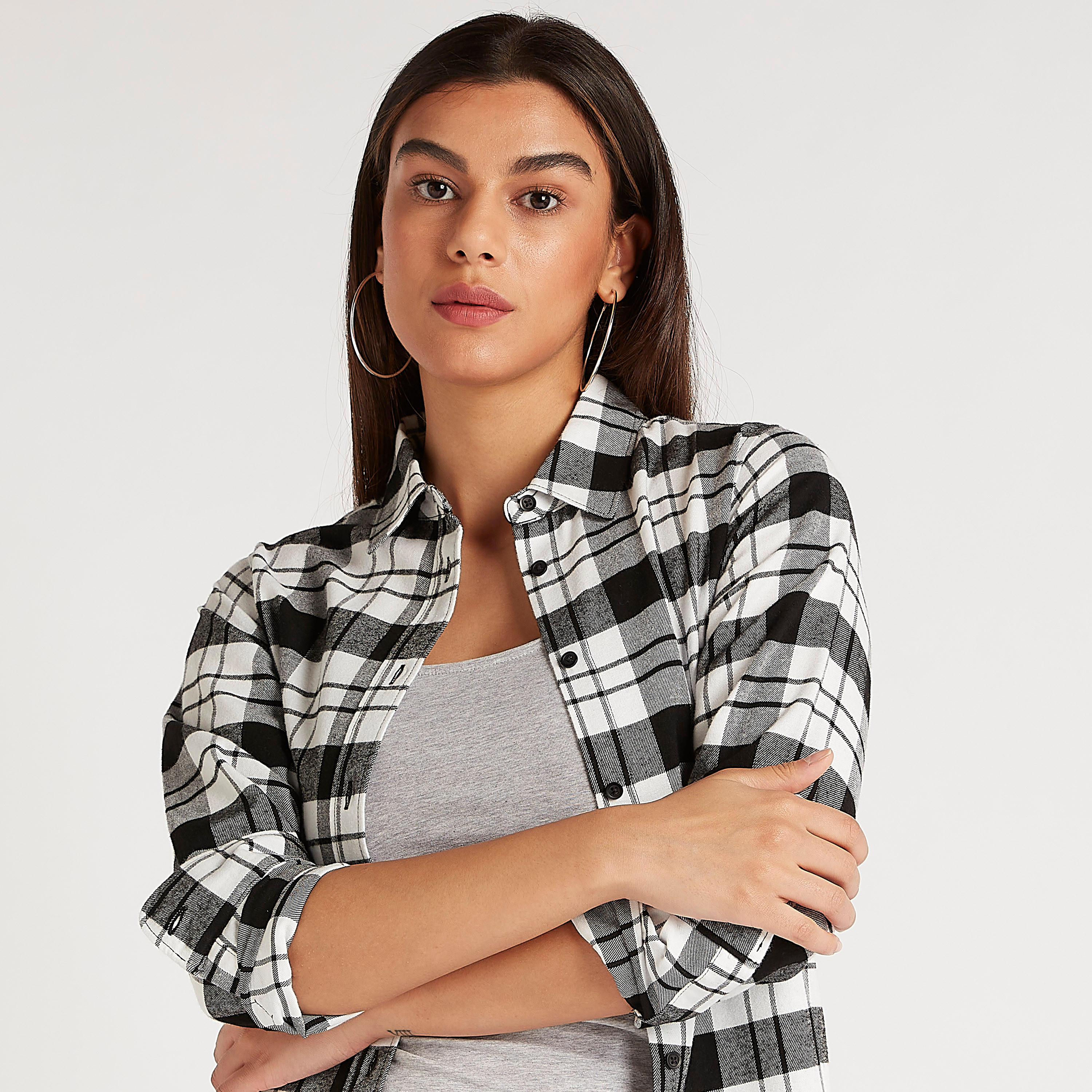 قميص كاروهات بياقة عادية وأكمام طويلة-women-clothing-shirtsandblouses-shirts-image-3