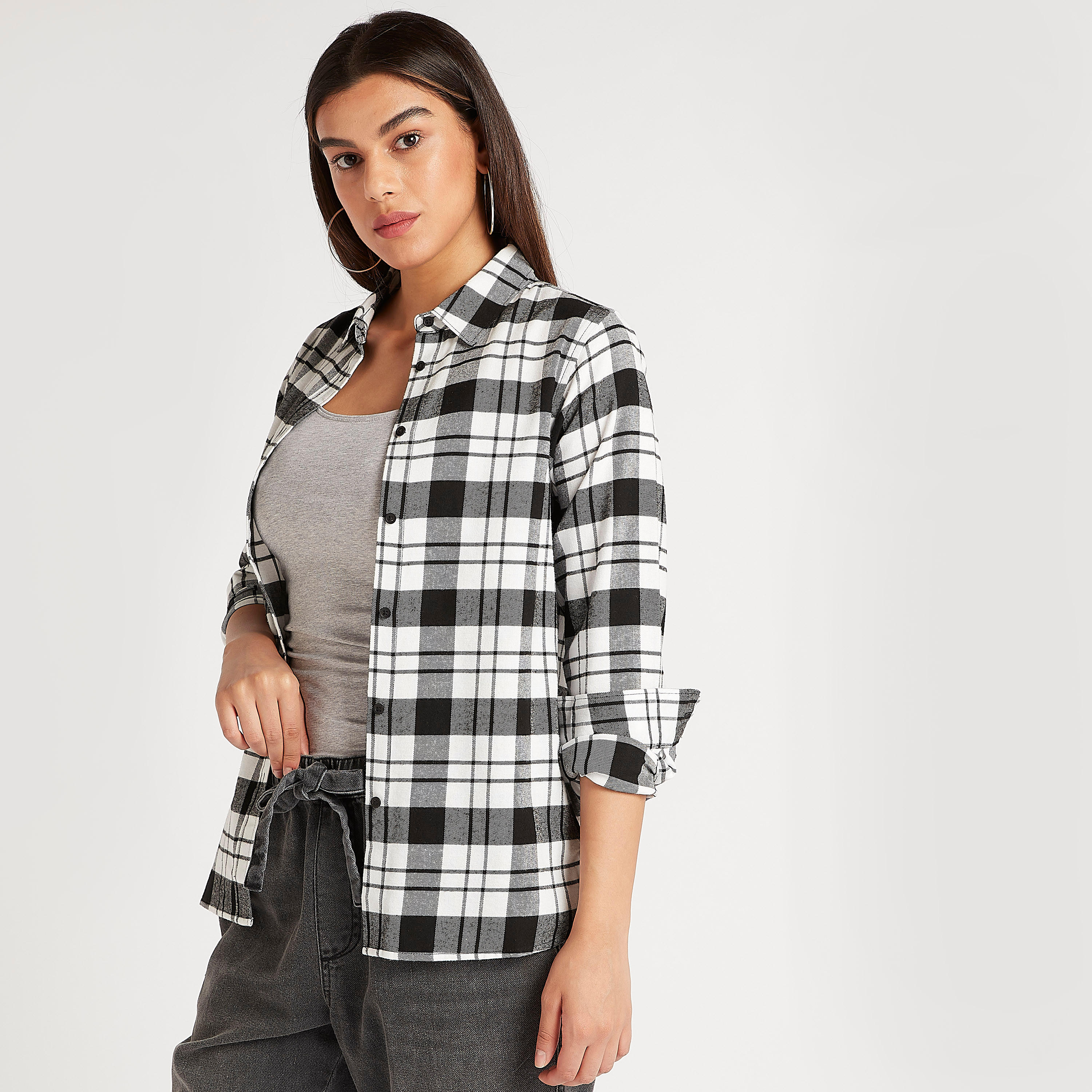 قميص كاروهات بياقة عادية وأكمام طويلة-women-clothing-shirtsandblouses-shirts-image-5