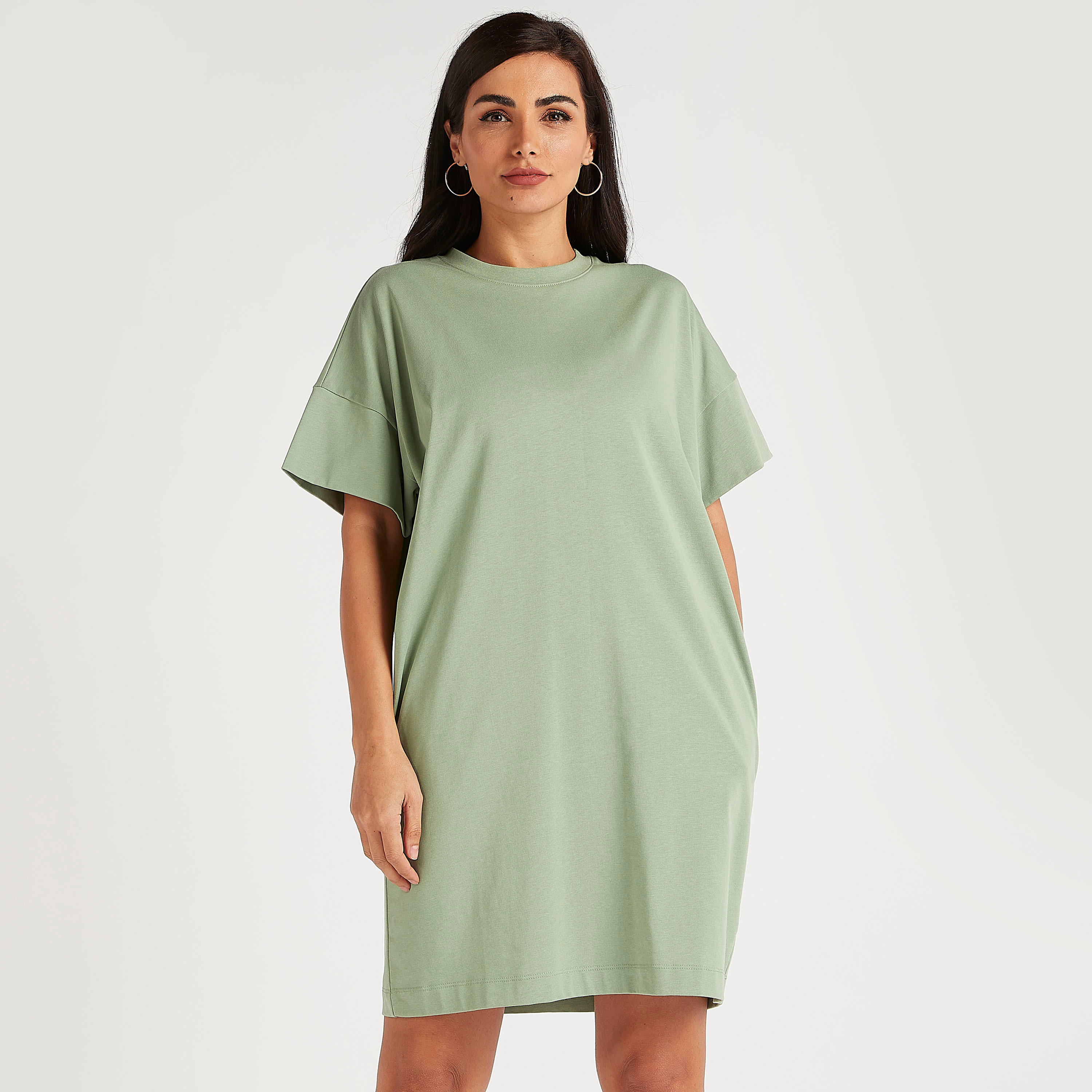 فستان تيشيرت طويل بجيوب وياقة ضيّقة-women-clothing-dresses-image-1