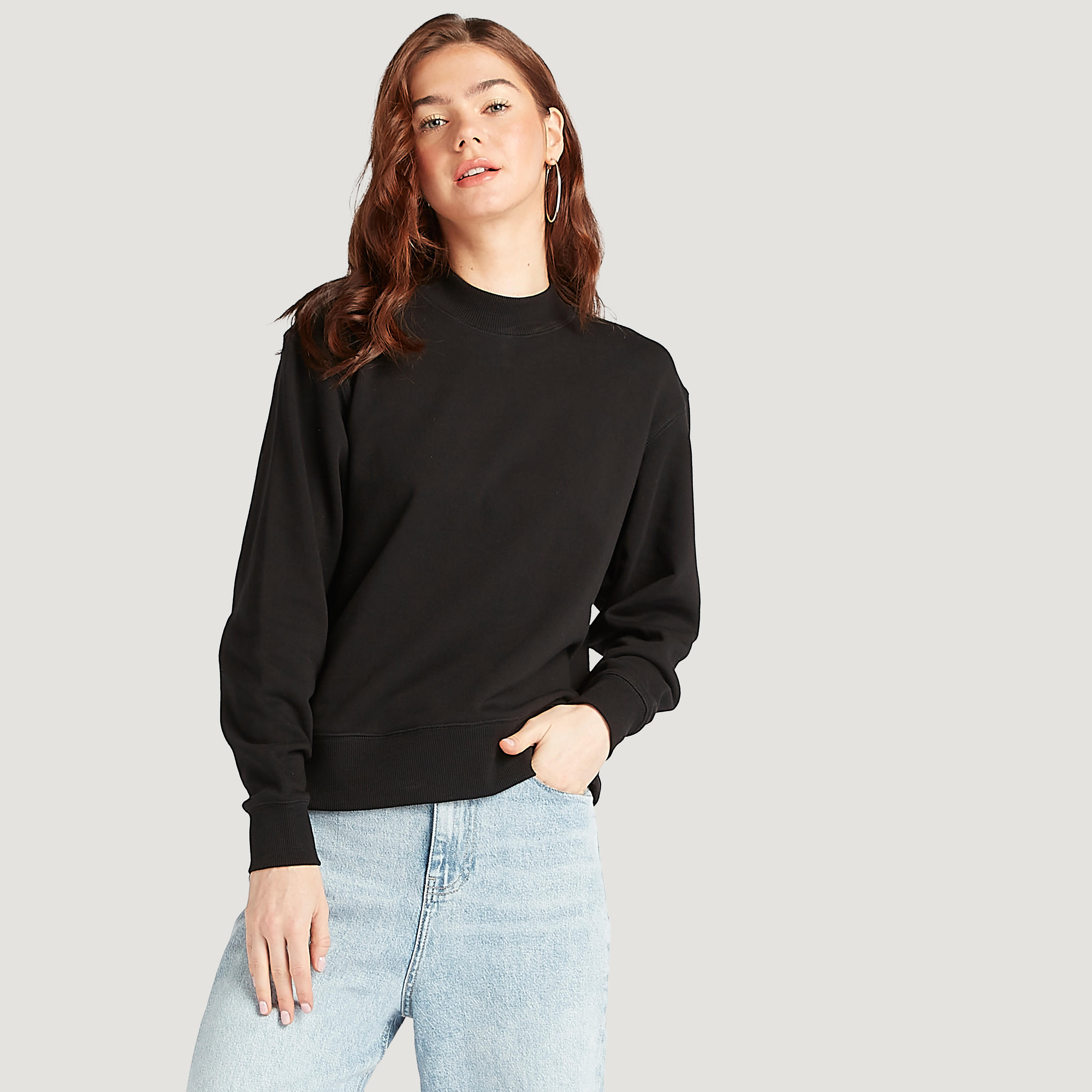سويت شيرت مستدام سادة بياقة ضيّقة وأكمام طويلة-women-winterwear-hoodiesandsweatshirts-hoodies-image-5