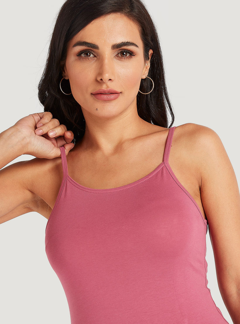 فيست سادة بياقة عميقة وحمّالات رفيعة-women-clothing-tshirts-image-2