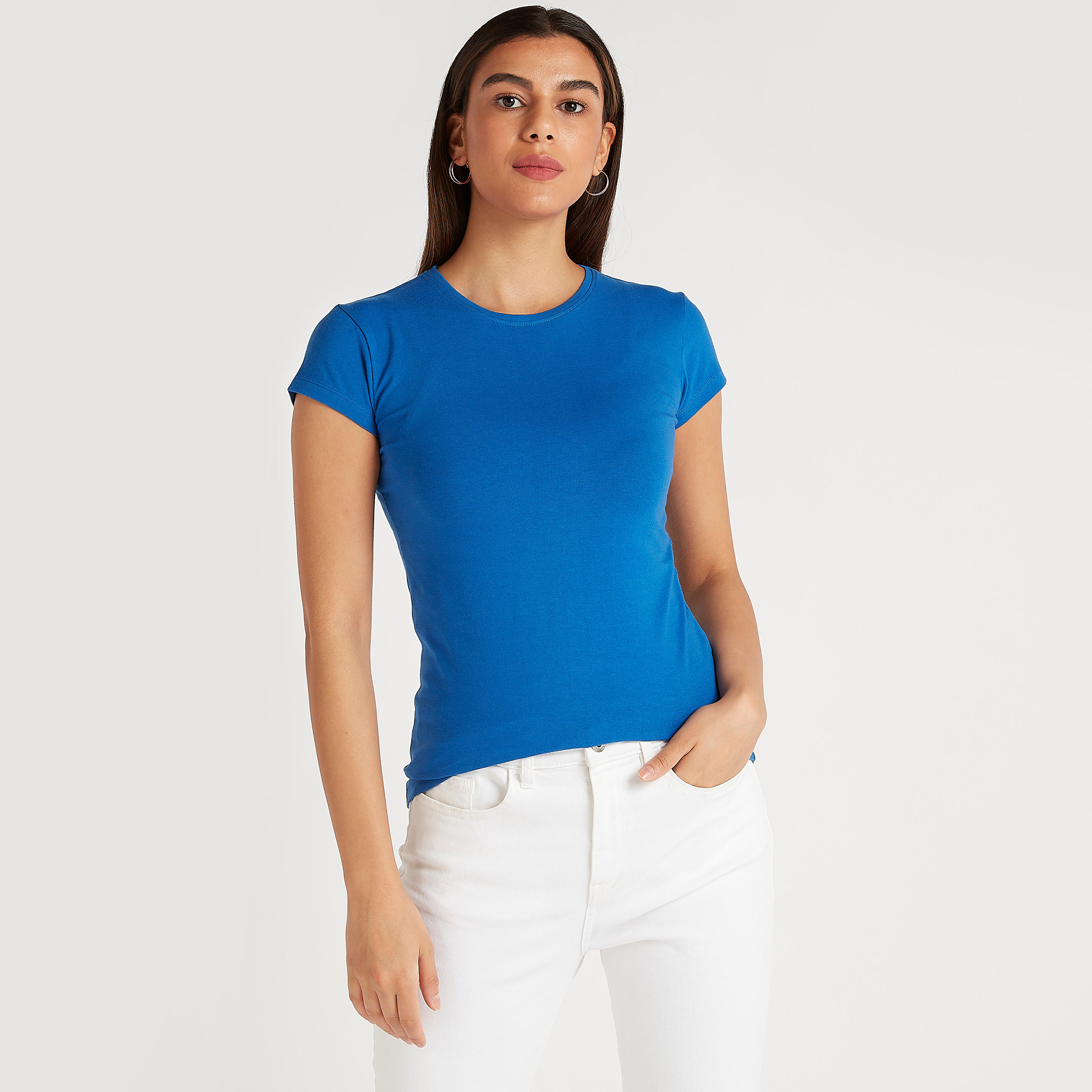 تيشيرت سادة بياقة ضيّقة وأكمام كاب-women-clothing-tshirts-image-4