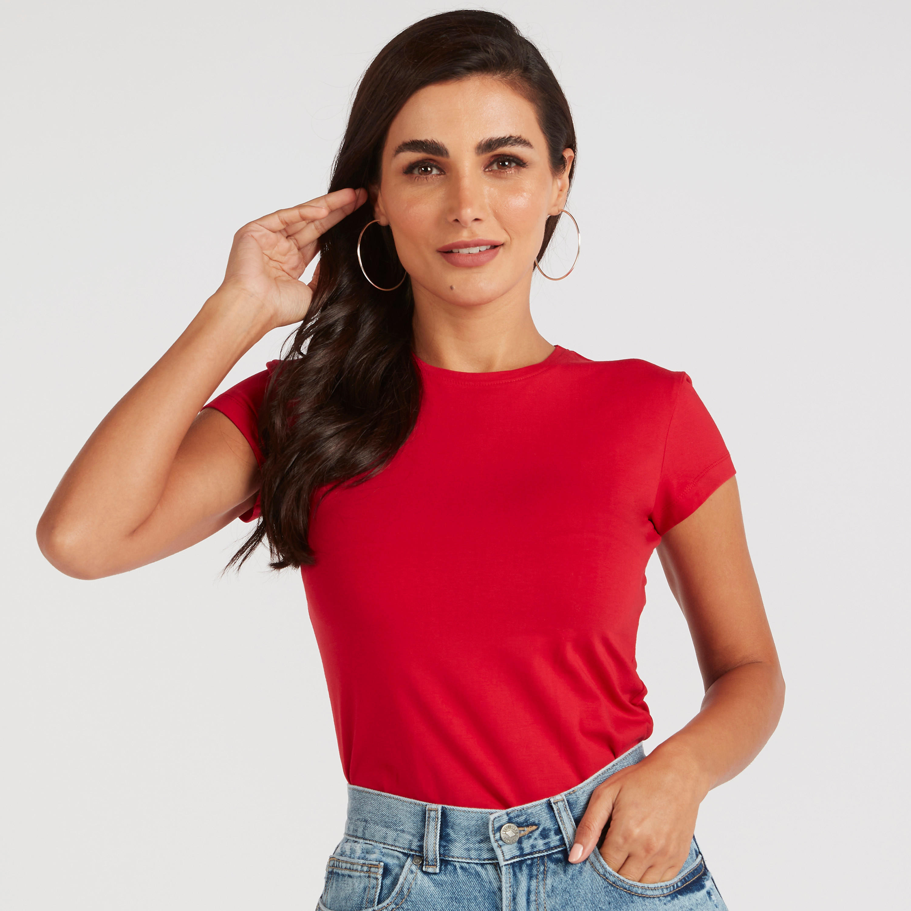 تيشيرت سادة بياقة ضيّقة وأكمام كاب-women-clothing-tshirts-image-4