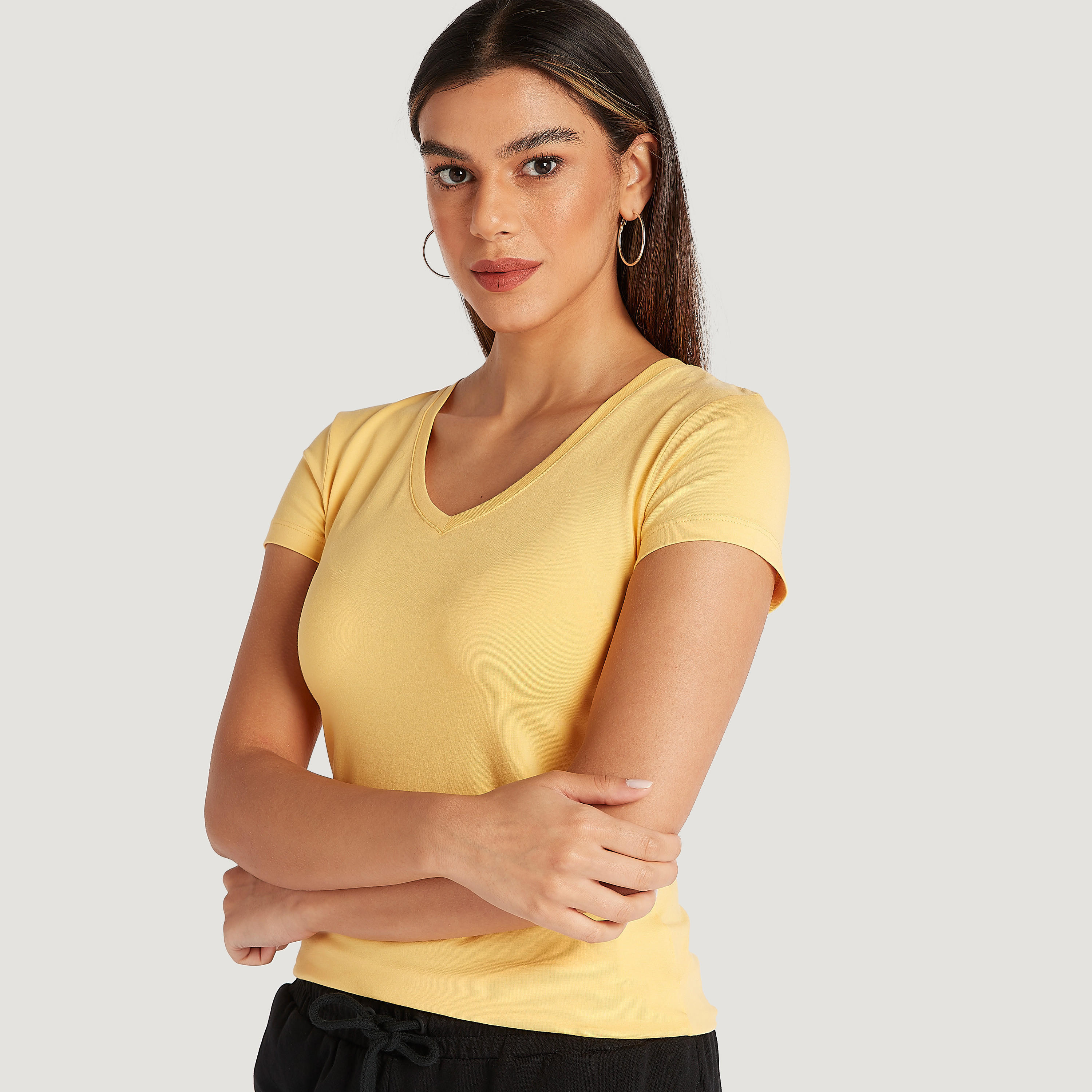 تيشيرت سادة بياقة V وأكمام كاب-women-clothing-tshirts-image-1