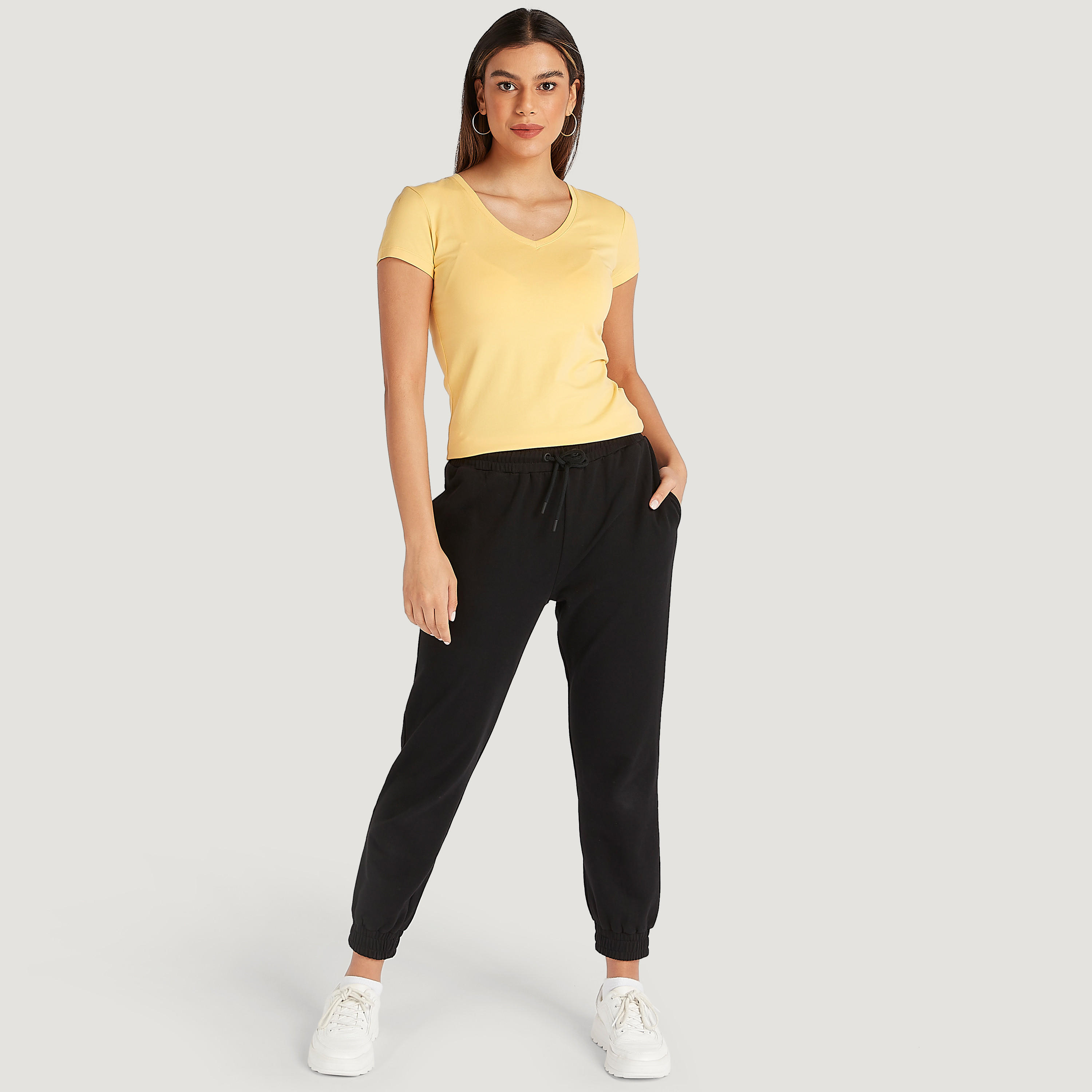 تيشيرت سادة بياقة V وأكمام كاب-women-clothing-tshirts-image-2