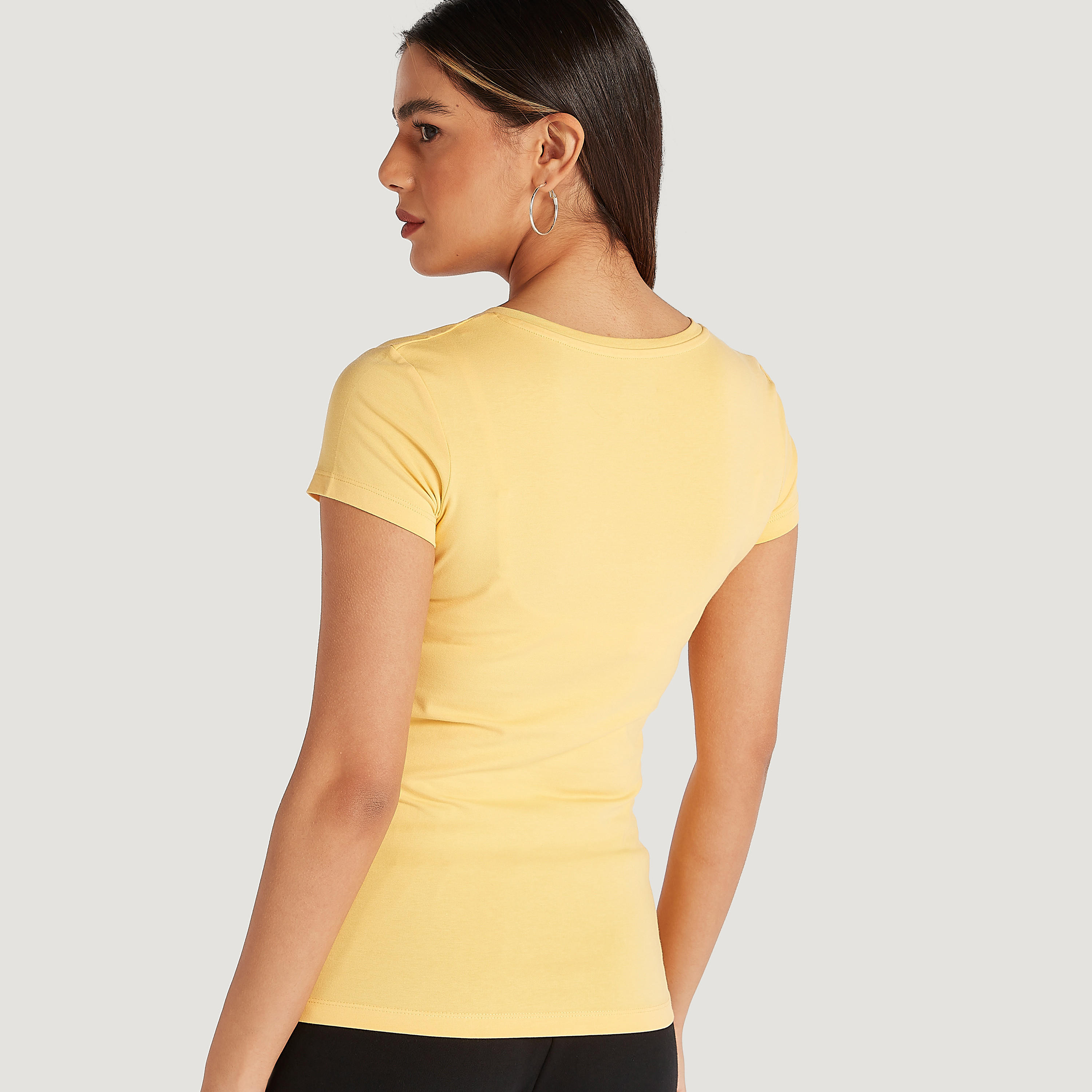 تيشيرت سادة بياقة V وأكمام كاب-women-clothing-tshirts-image-4