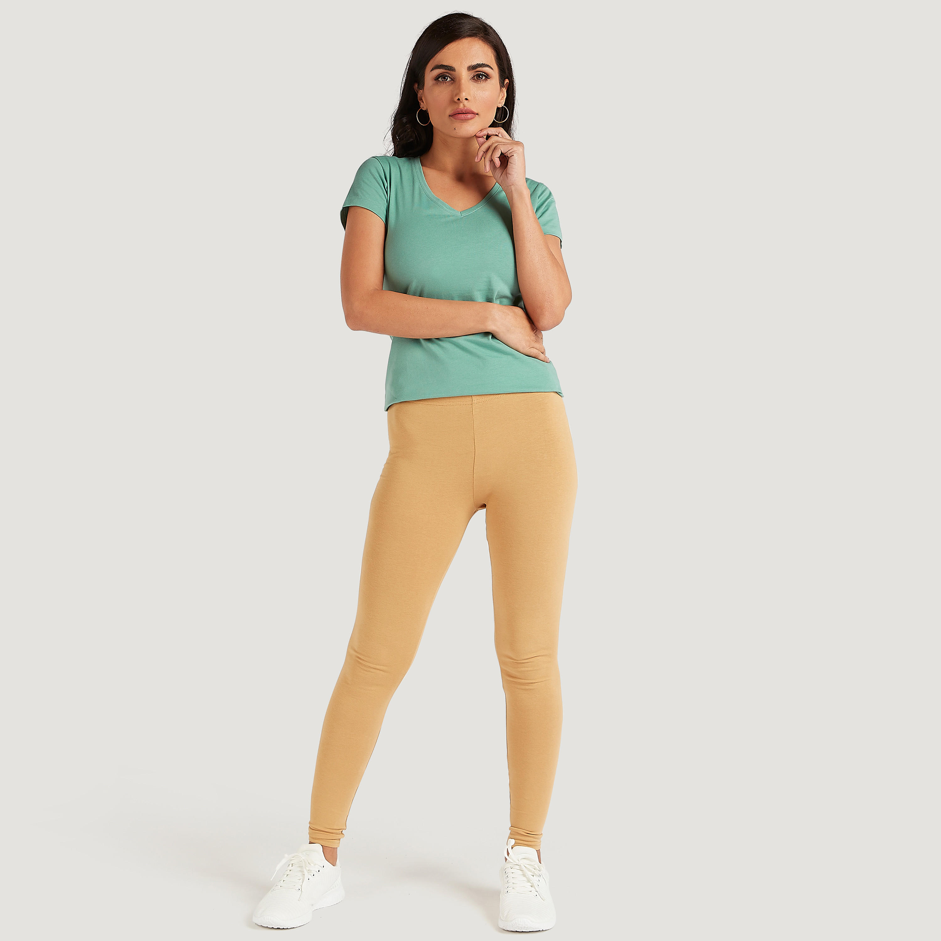 تيشيرت سادة بياقة V وأكمام كاب-women-clothing-tshirts-image-4
