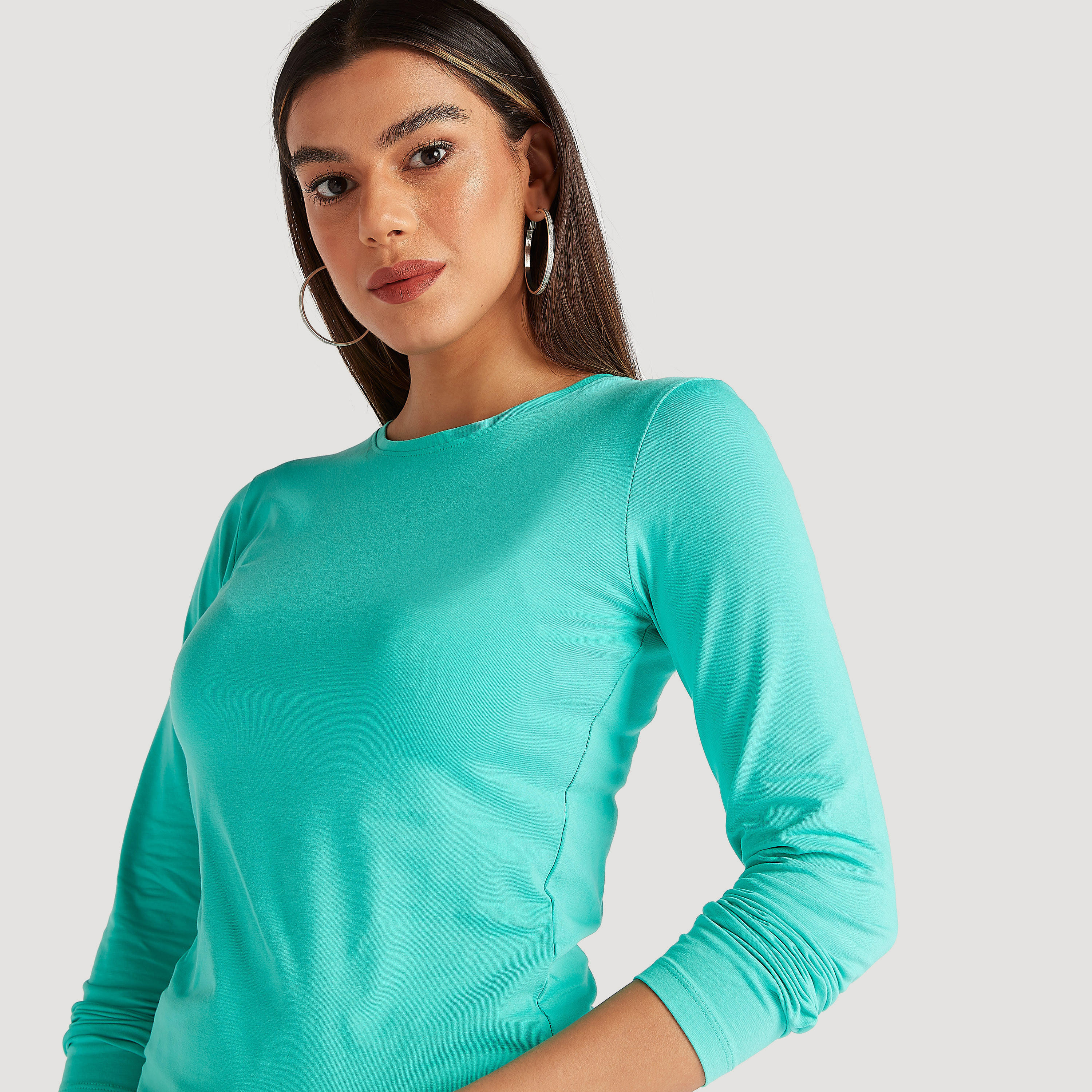 تيشيرت سادة بياقة ضيّقة وأكمام طويلة-women-clothing-tshirts-image-1