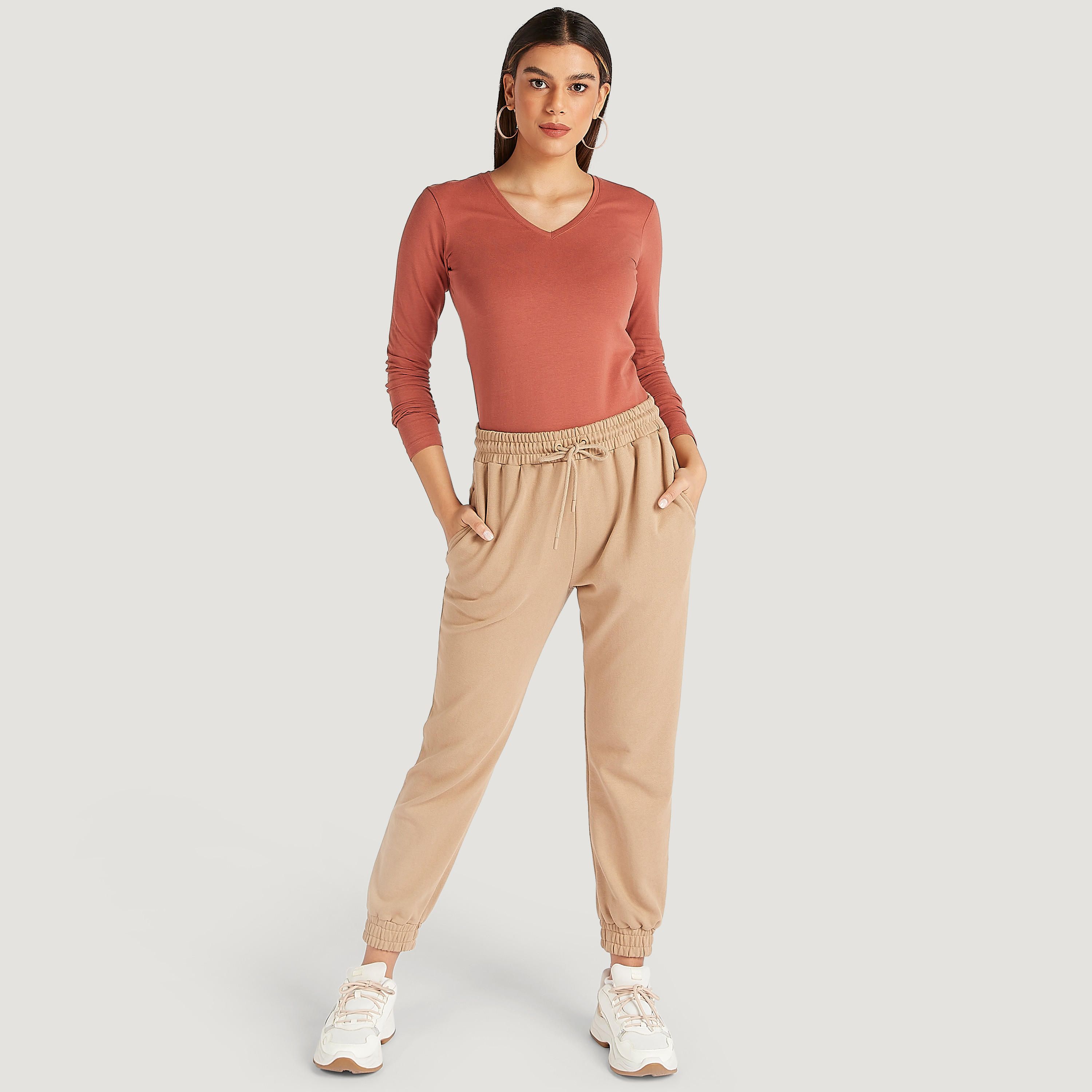 تيشيرت سادة بياقة V وأكمام طويلة-women-clothing-tshirts-image-2